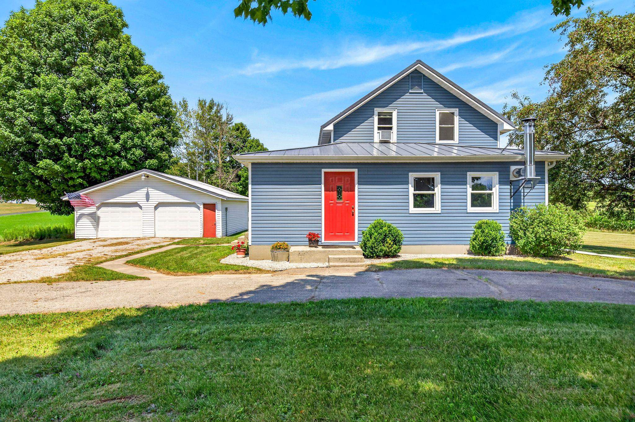 3163 MAN CAL Road property preview photograph