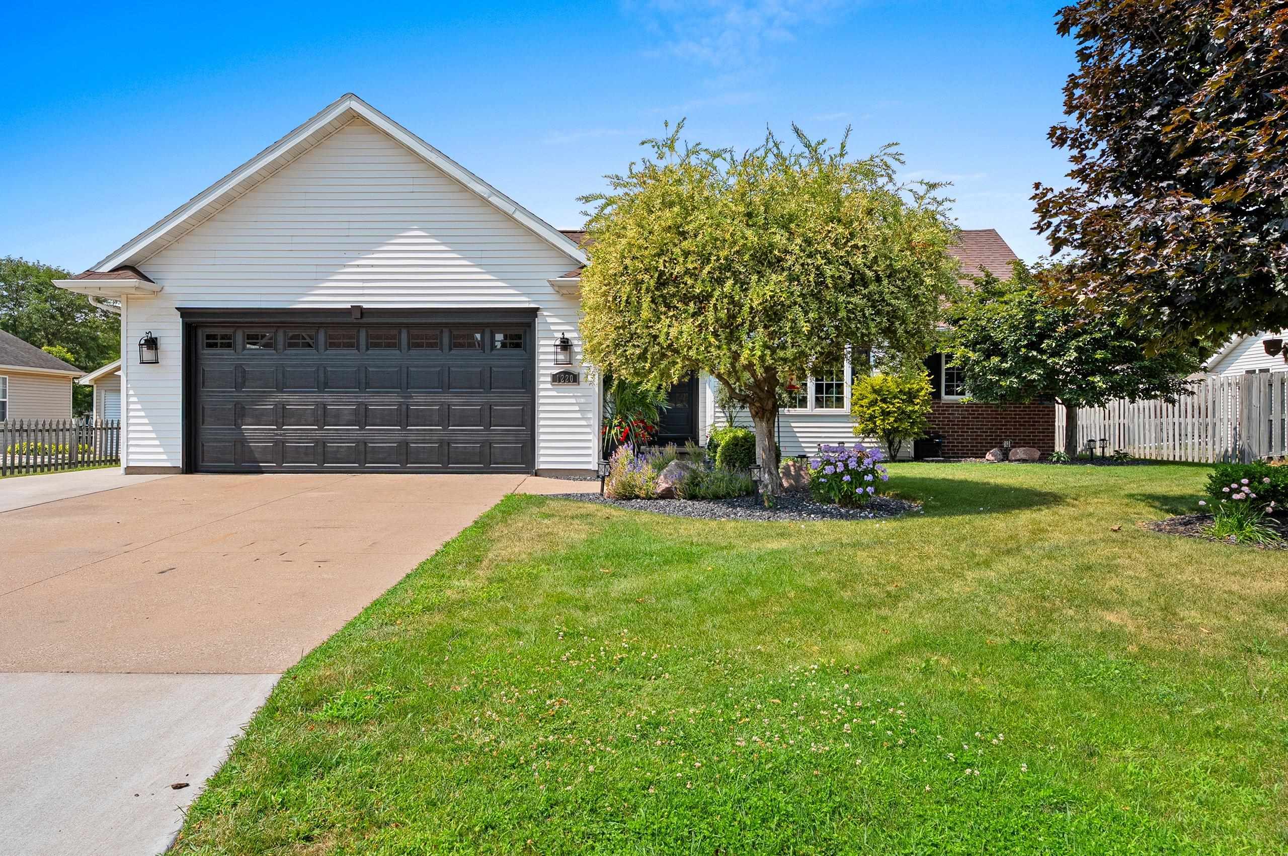 1220 STILLMEADOW Lane property preview photograph