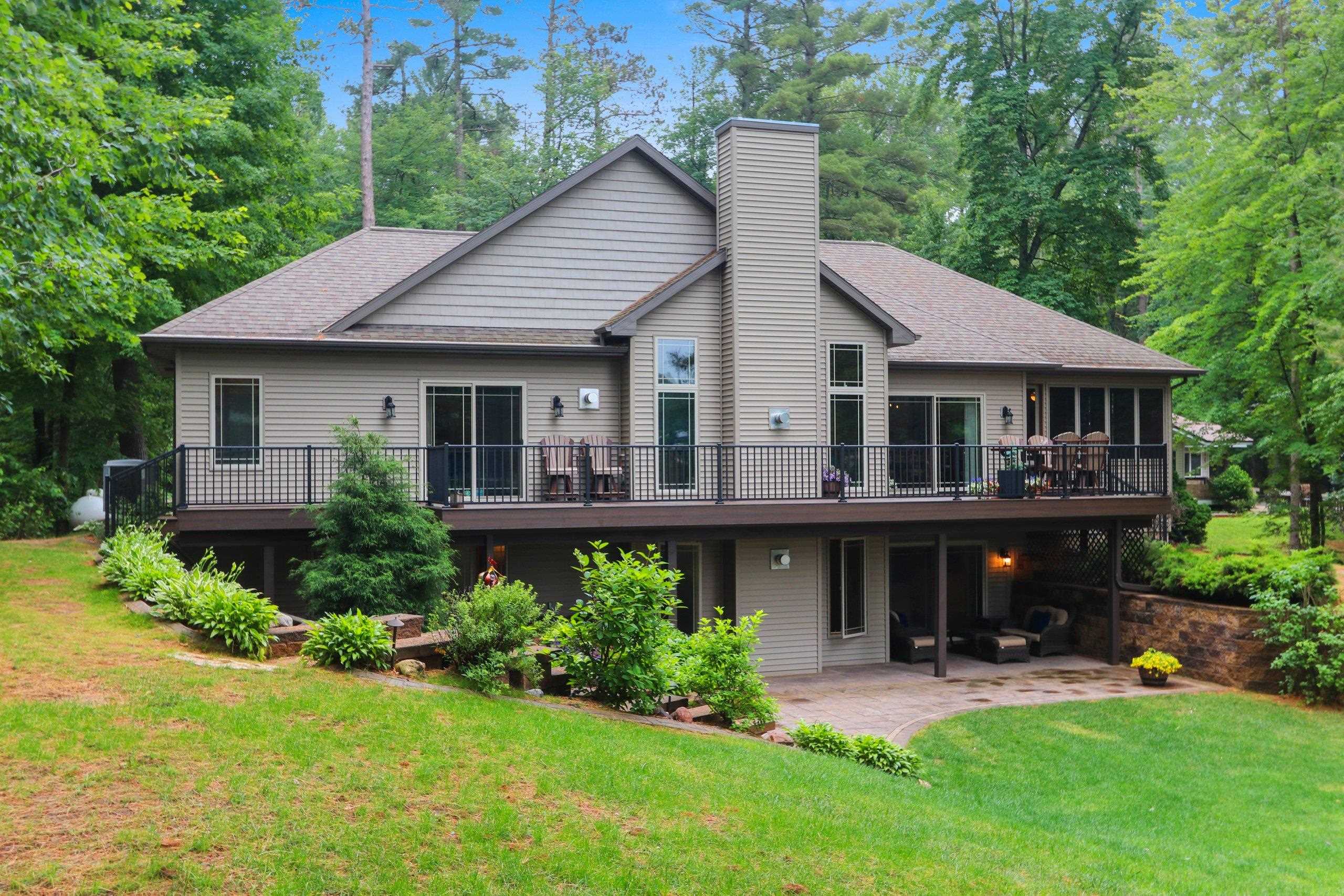 W2770 SETTING SUN Road property preview photograph