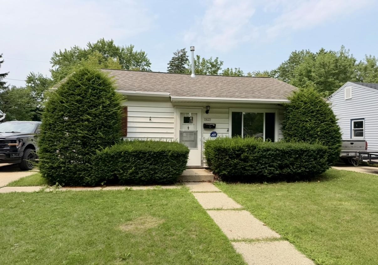5825 N 38TH Street property preview photograph