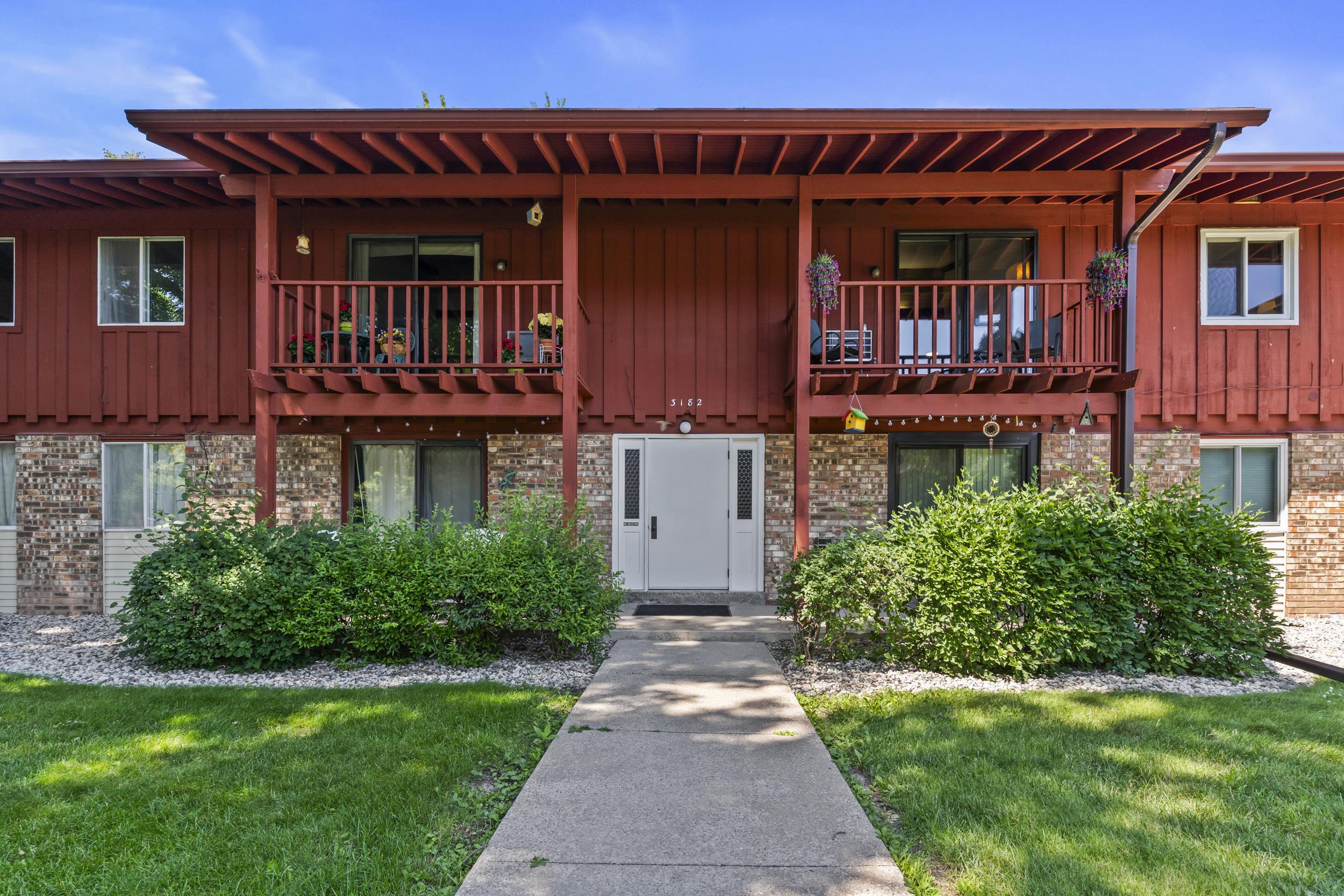 3182 JUSTIN Court property preview photograph