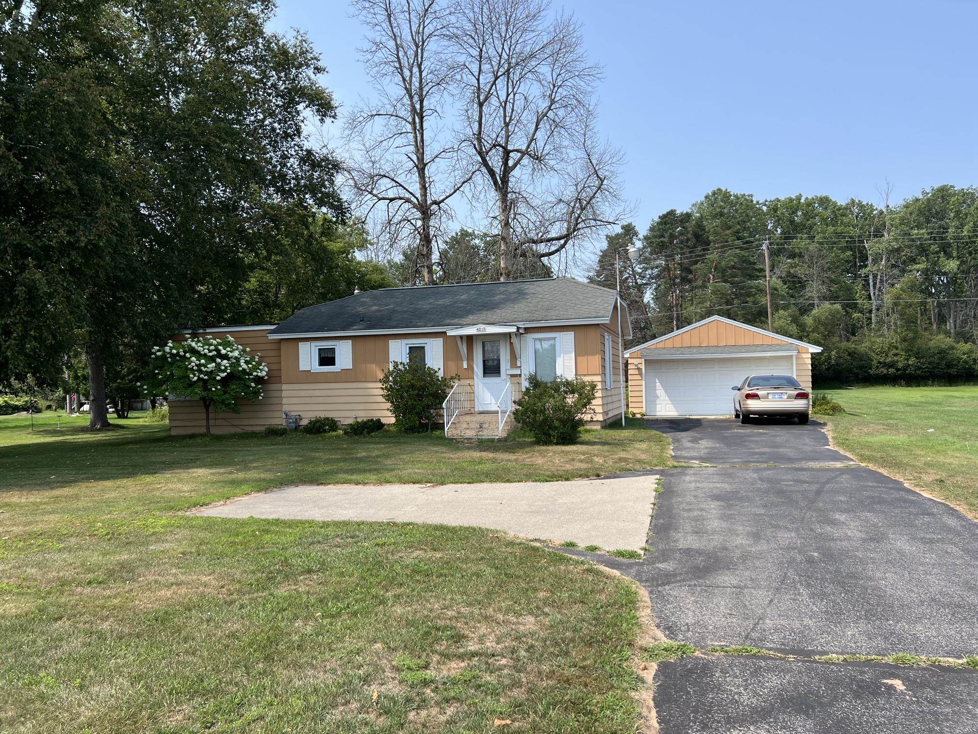 4251 10TH Street property preview photograph