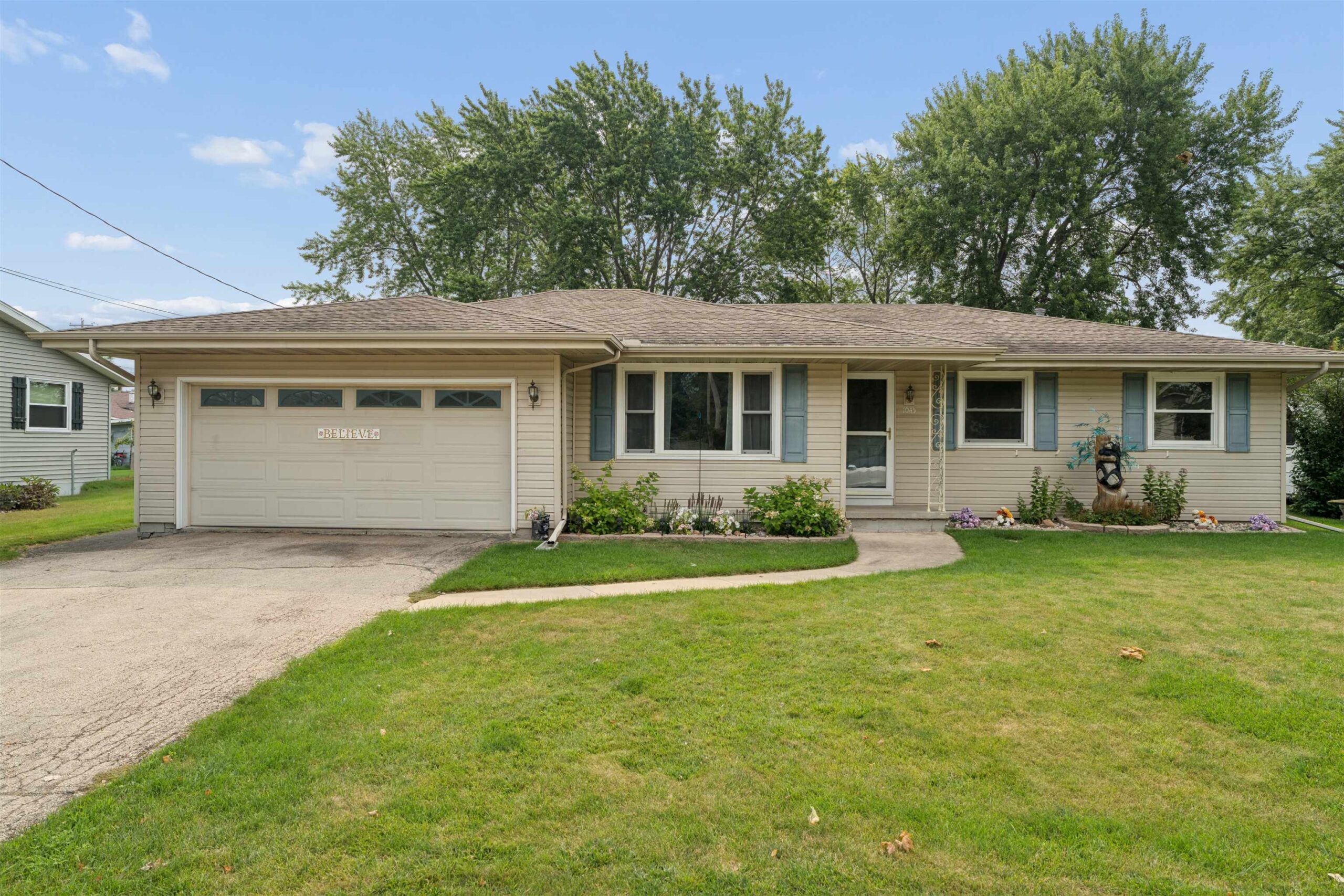 1045 GROVE Street property preview photograph