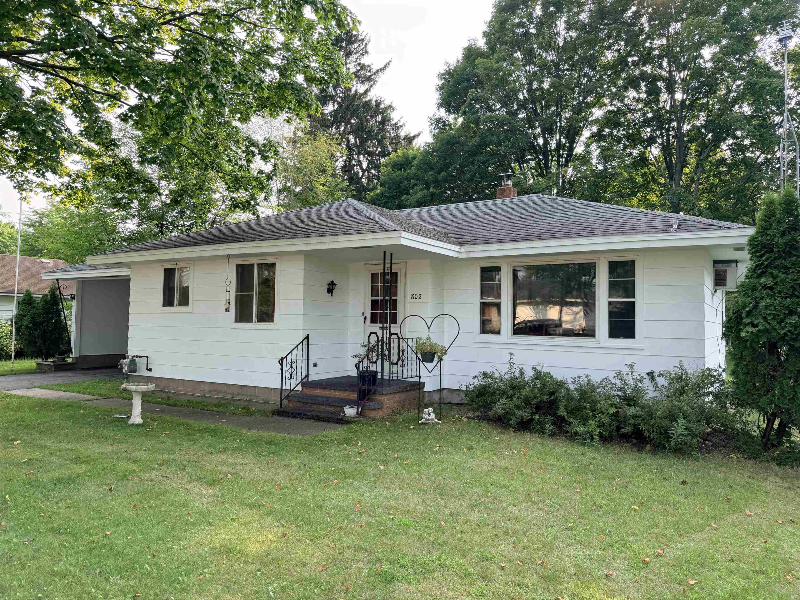 802 10TH Street property preview photograph