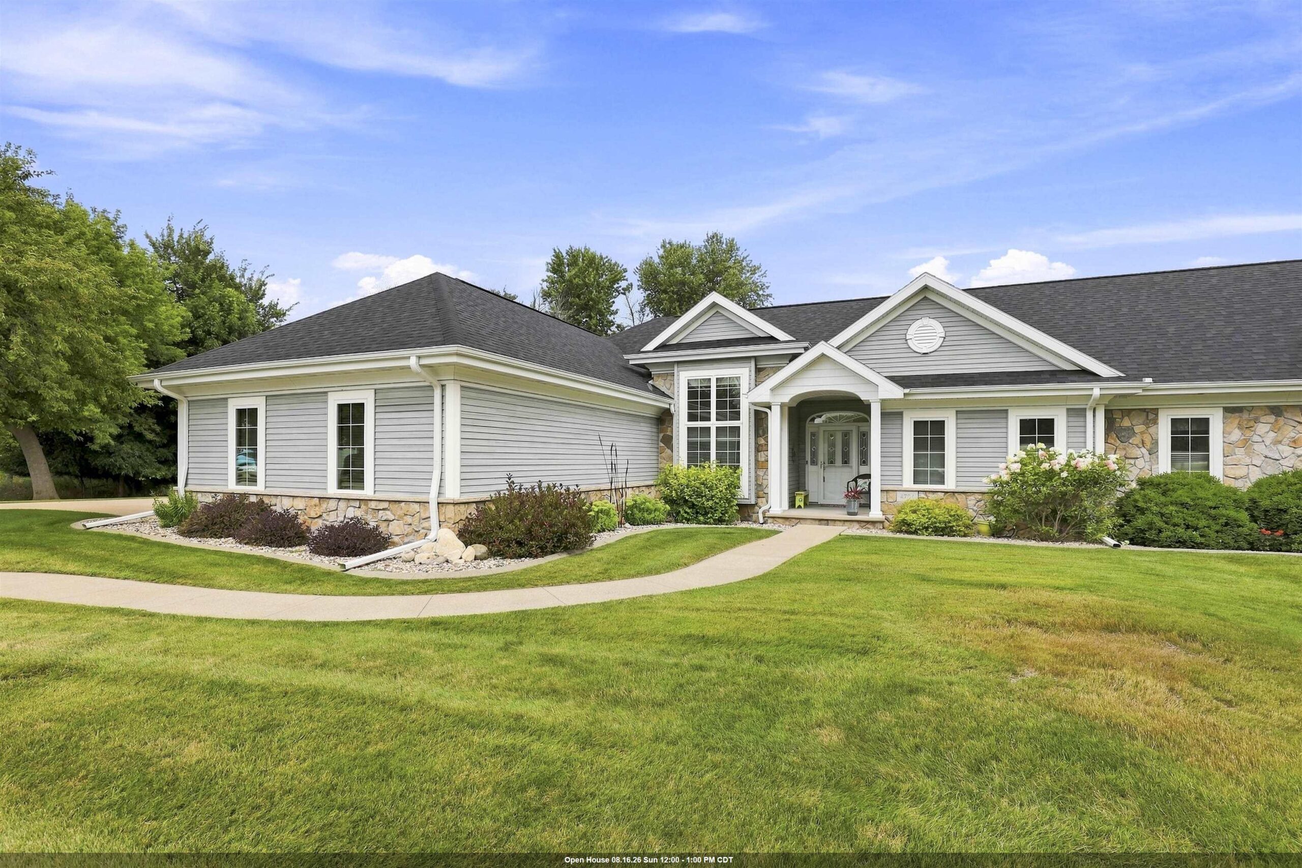 4704 TIMBER Row property preview photograph