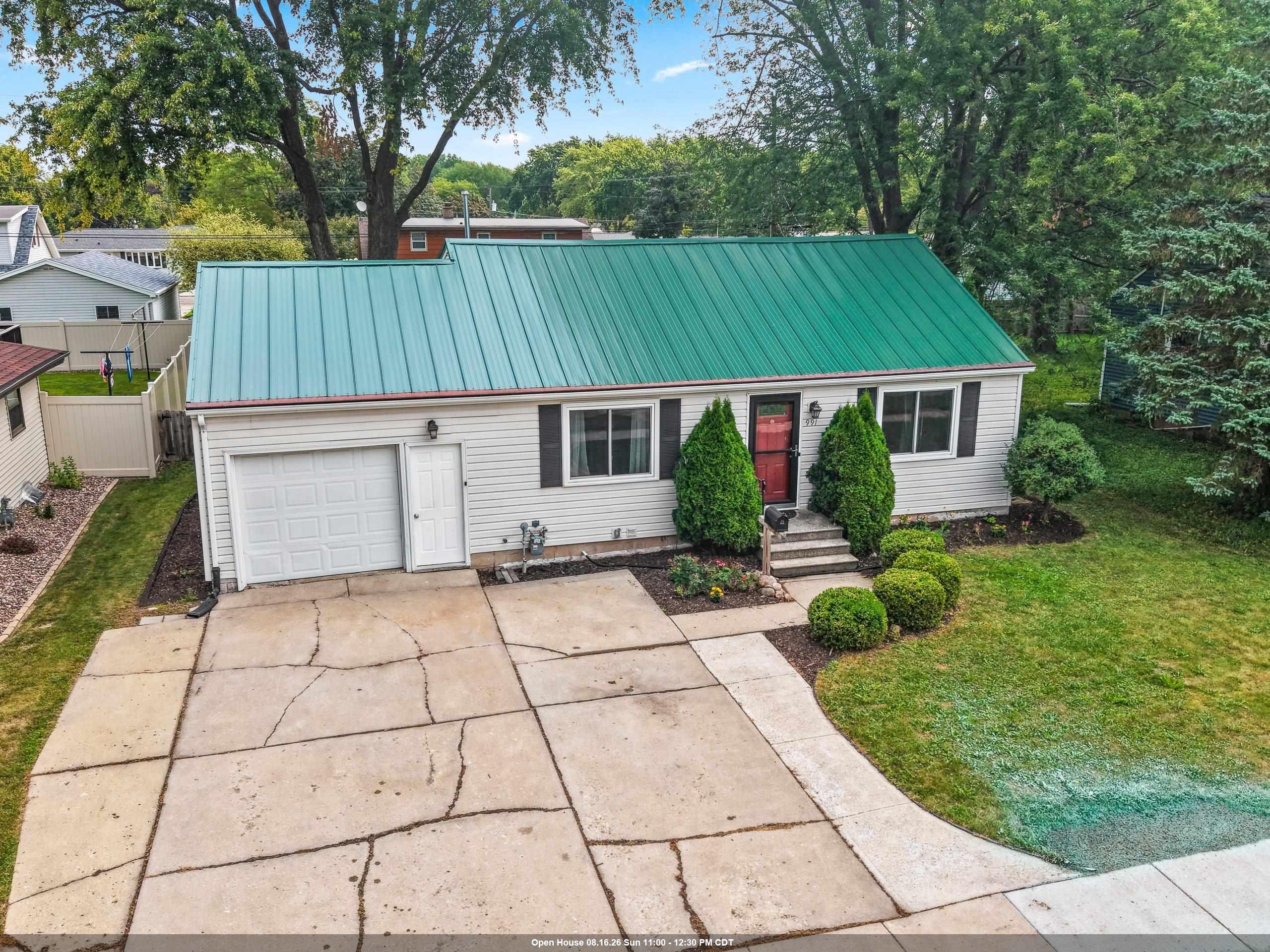991 SUBURBAN Drive property preview photograph