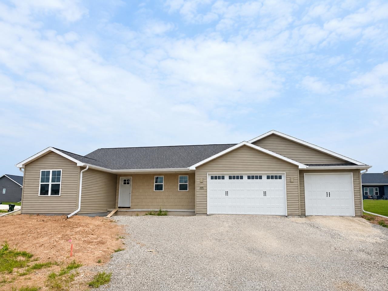 2091 RED FOX Lane property preview photograph