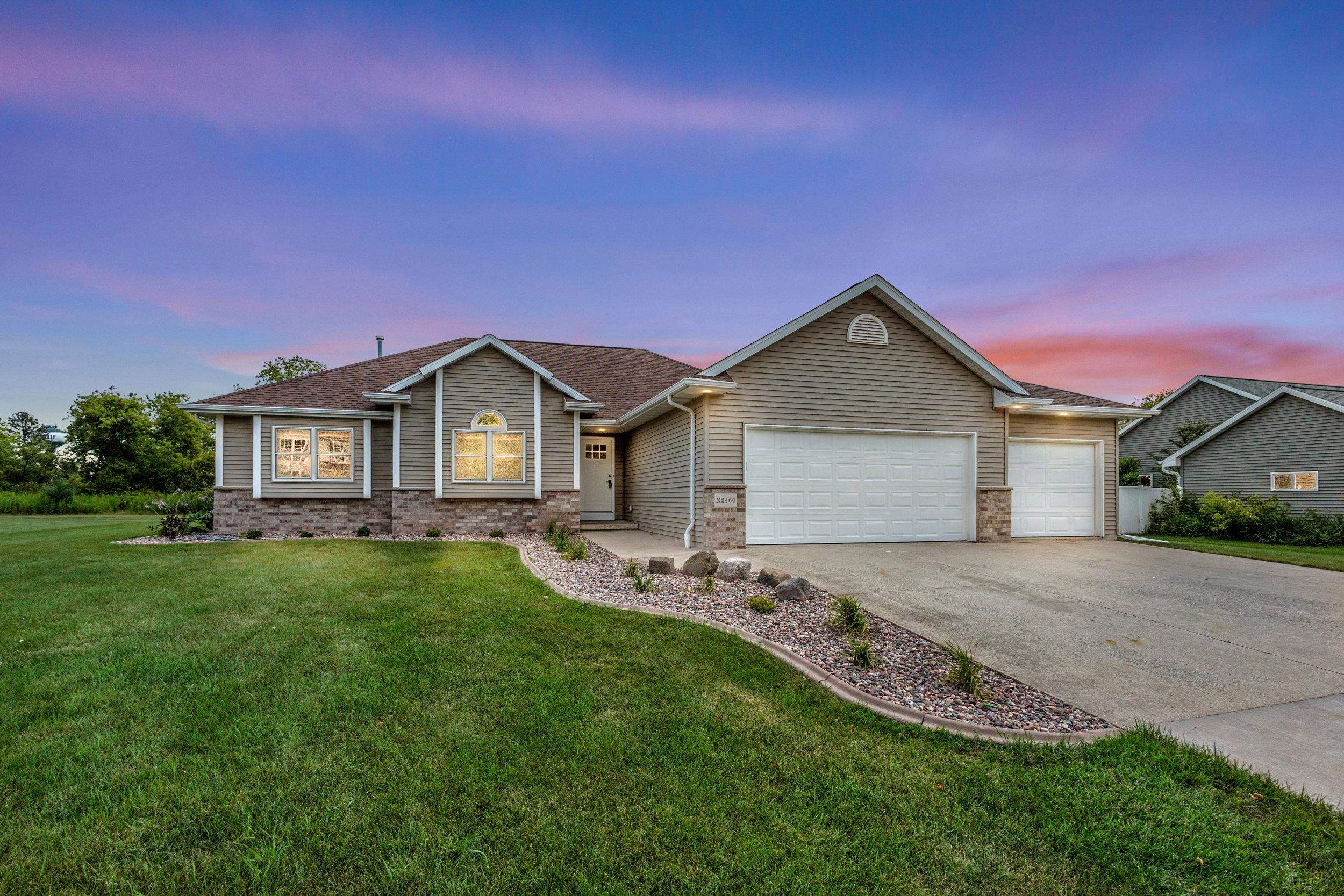 N2460 BENJAMIN Drive property preview photograph