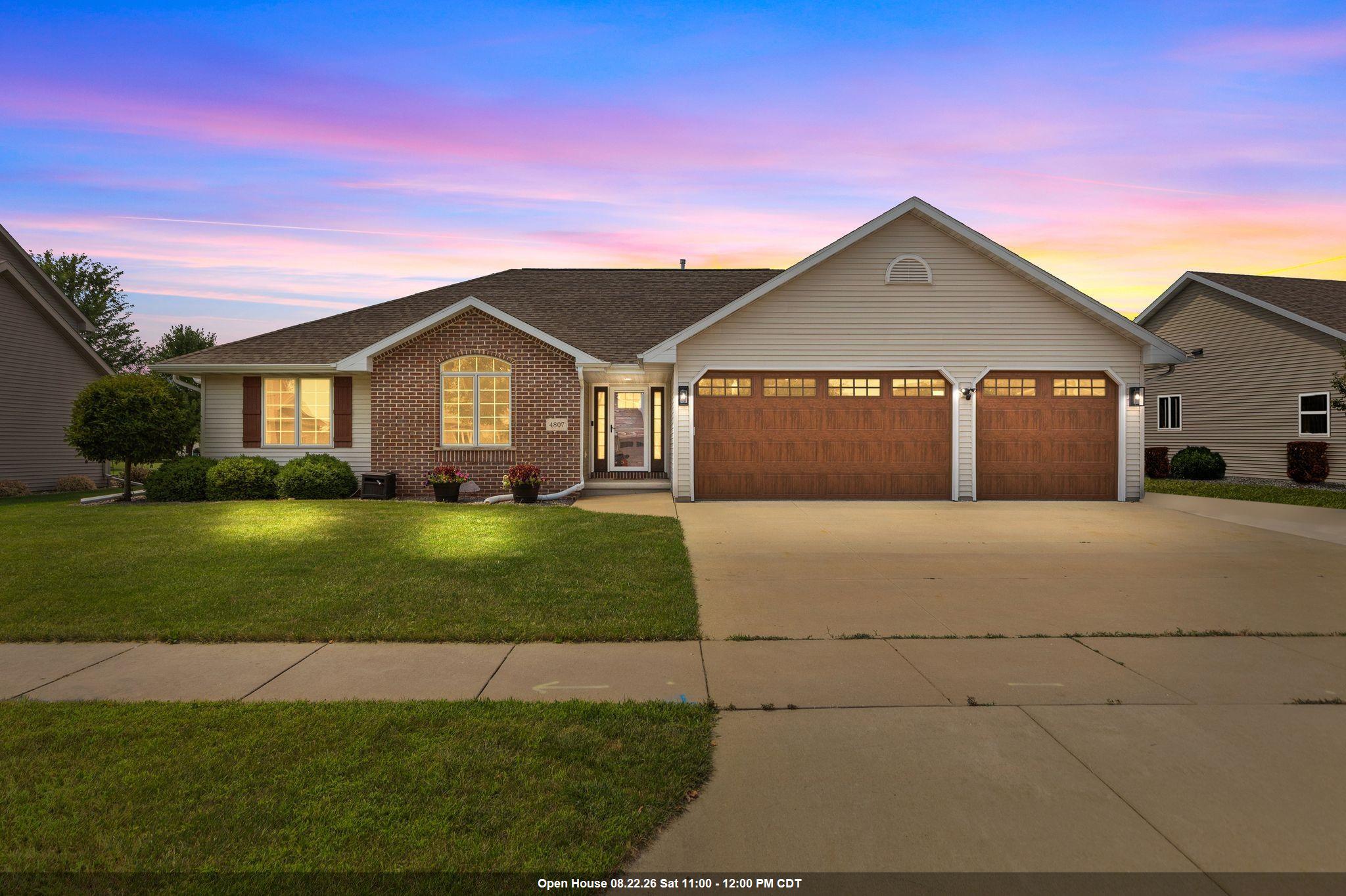 4807 N FUJI Drive property preview photograph