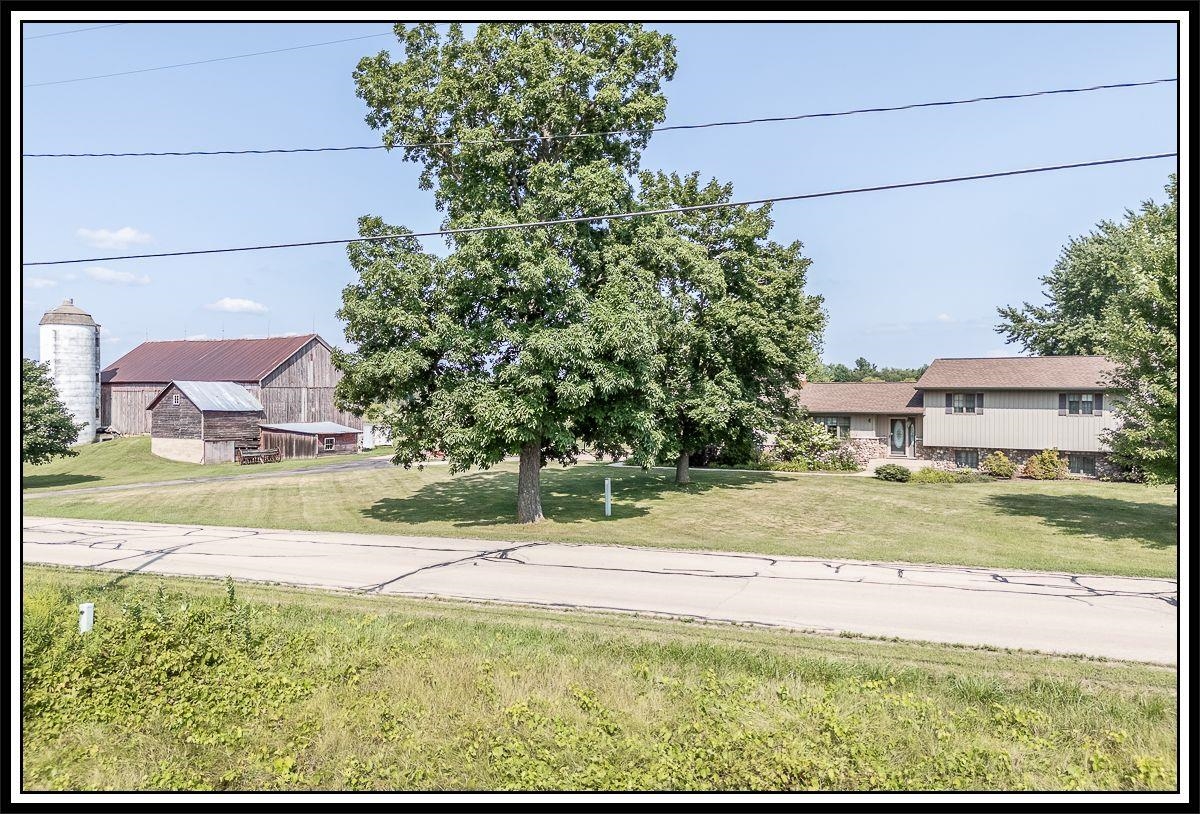 N3212 BEAN CITY Road property preview photograph