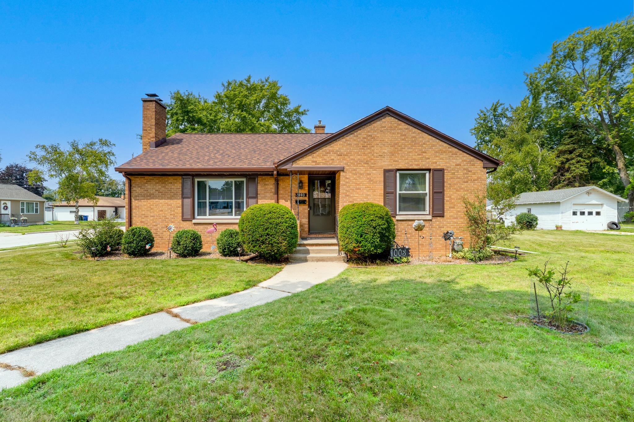 1003 WILSON Avenue property preview photograph