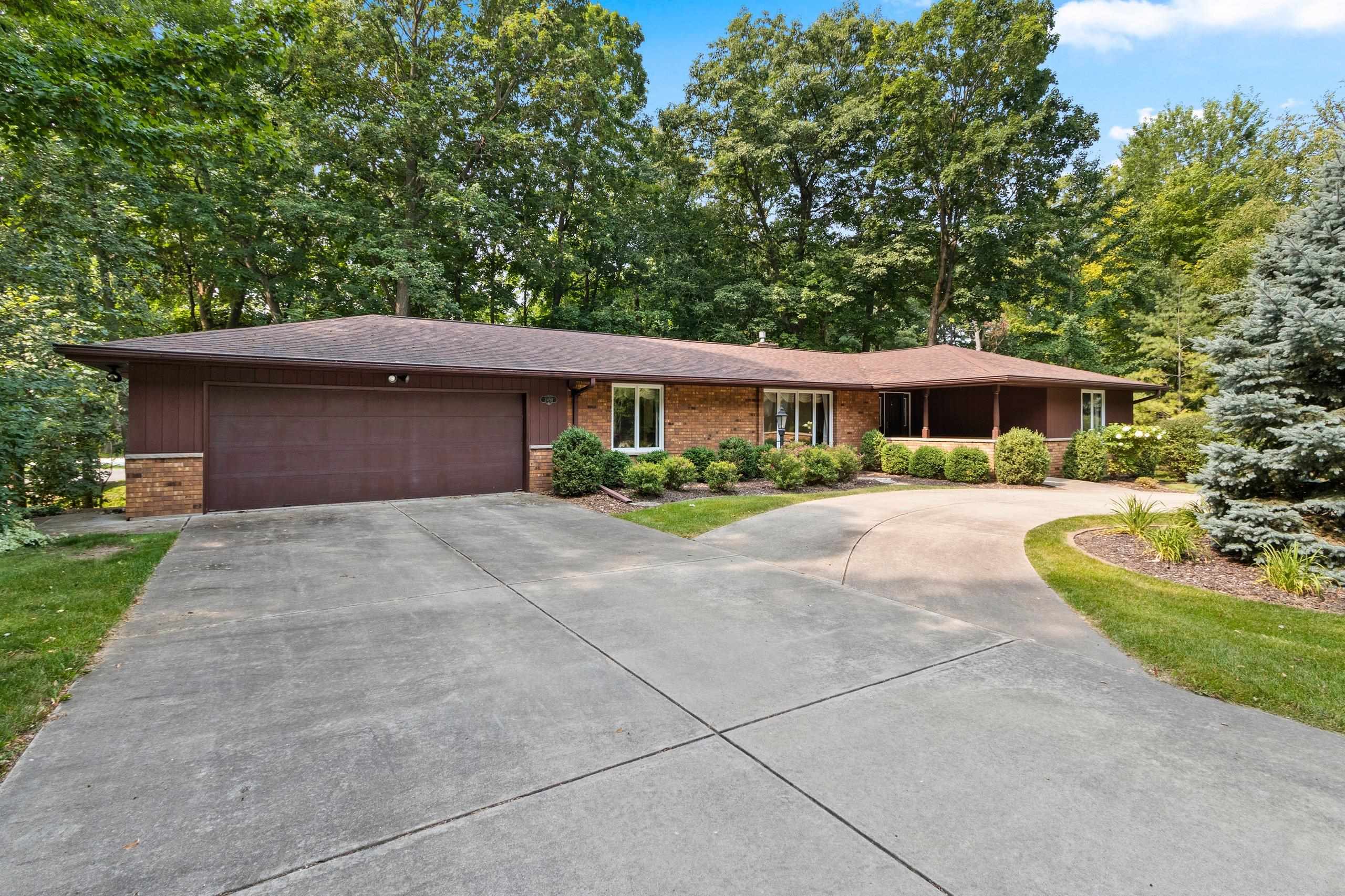 2450 HILLSIDE Lane property preview photograph