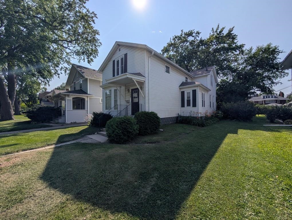 726 S JACKSON Street property preview photograph