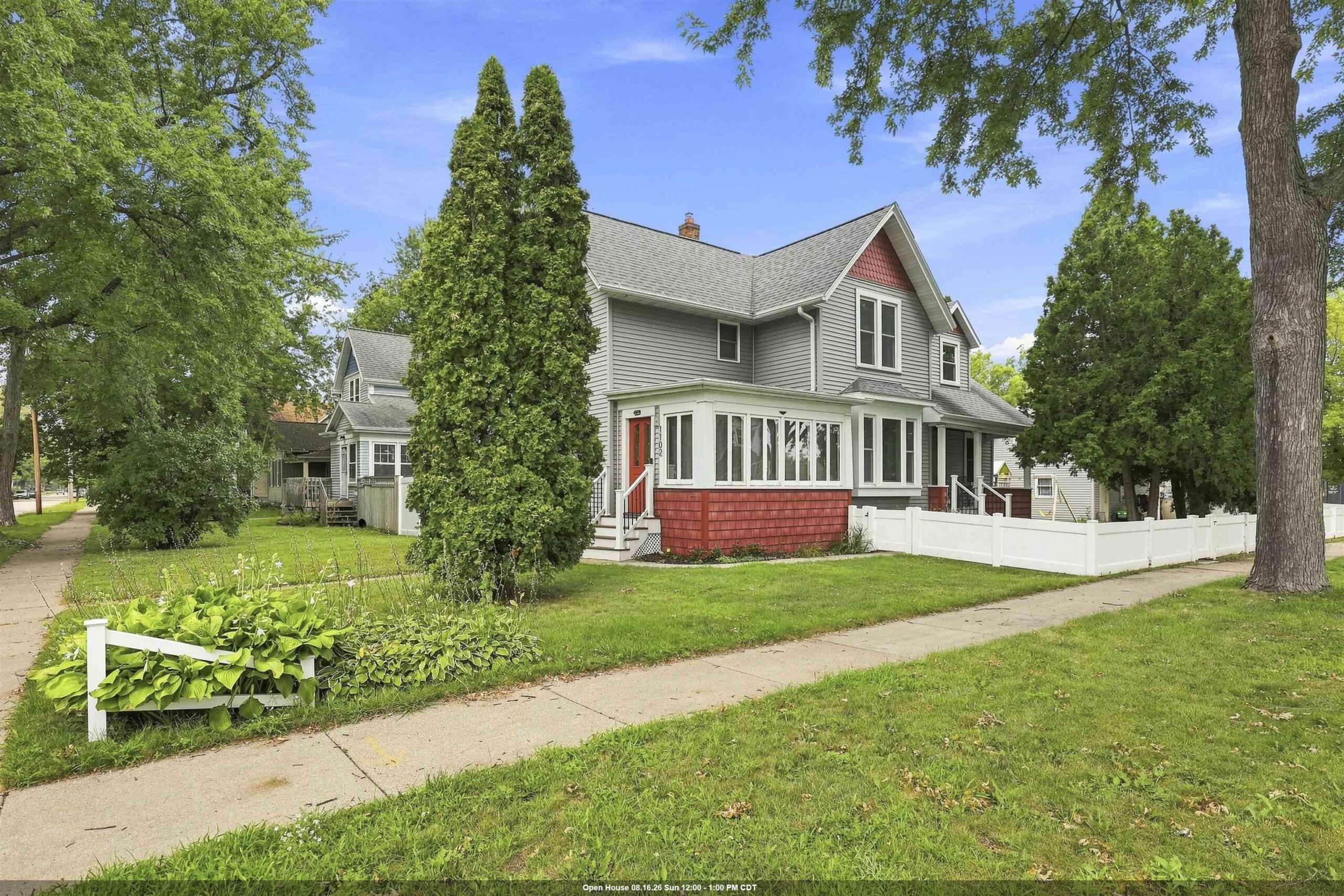 1102 W LAWRENCE Street property preview photograph