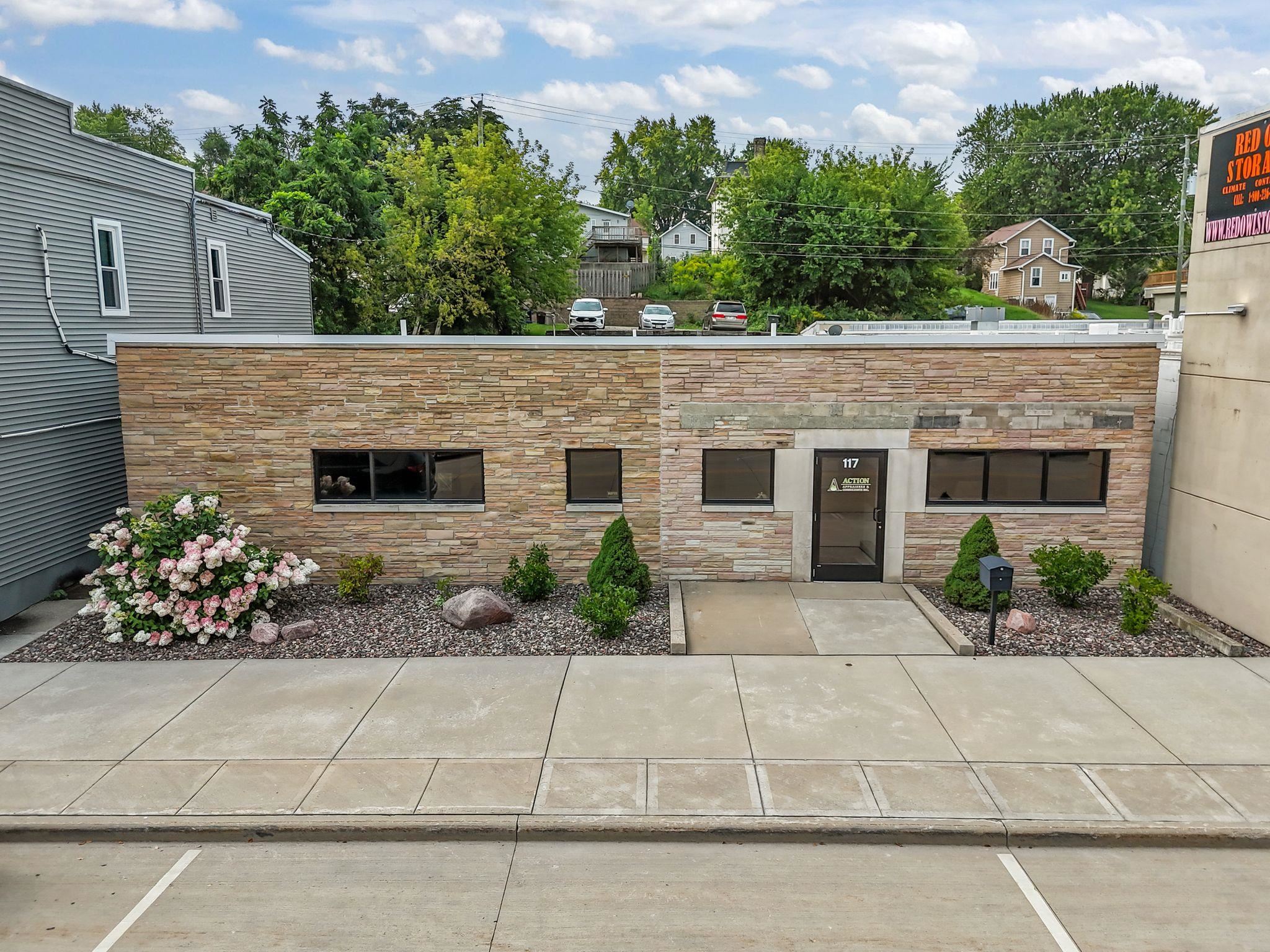 117 W 3RD Street property preview photograph