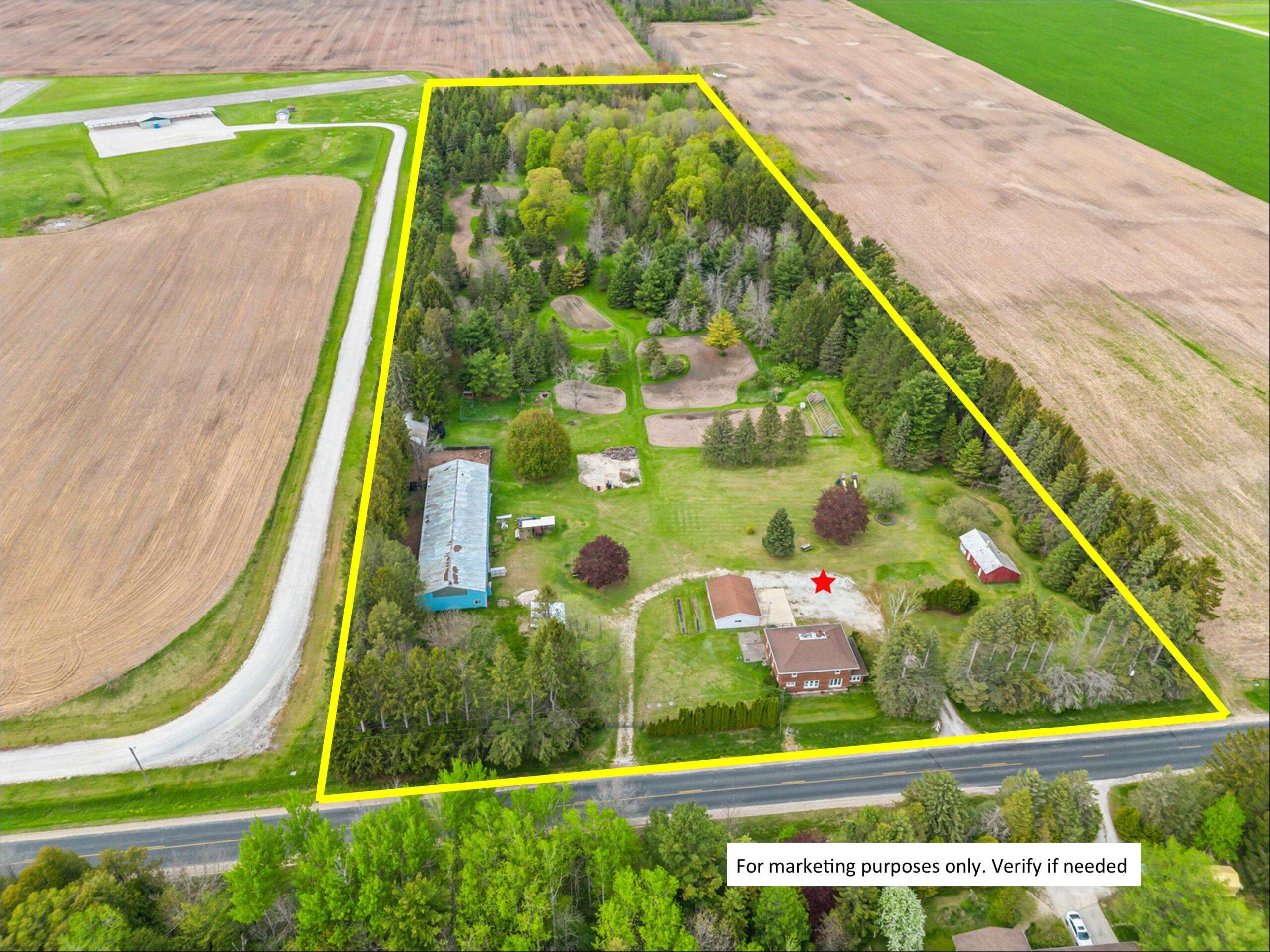 3720 E HILLCREST Road property preview photograph