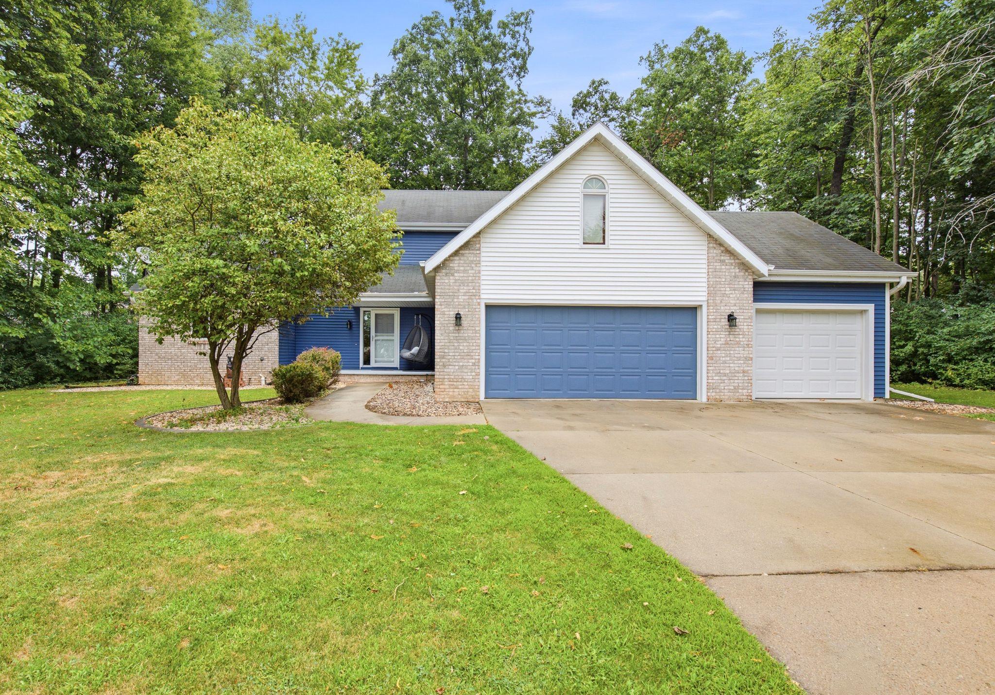 2420 BRANTWOOD Drive property preview photograph