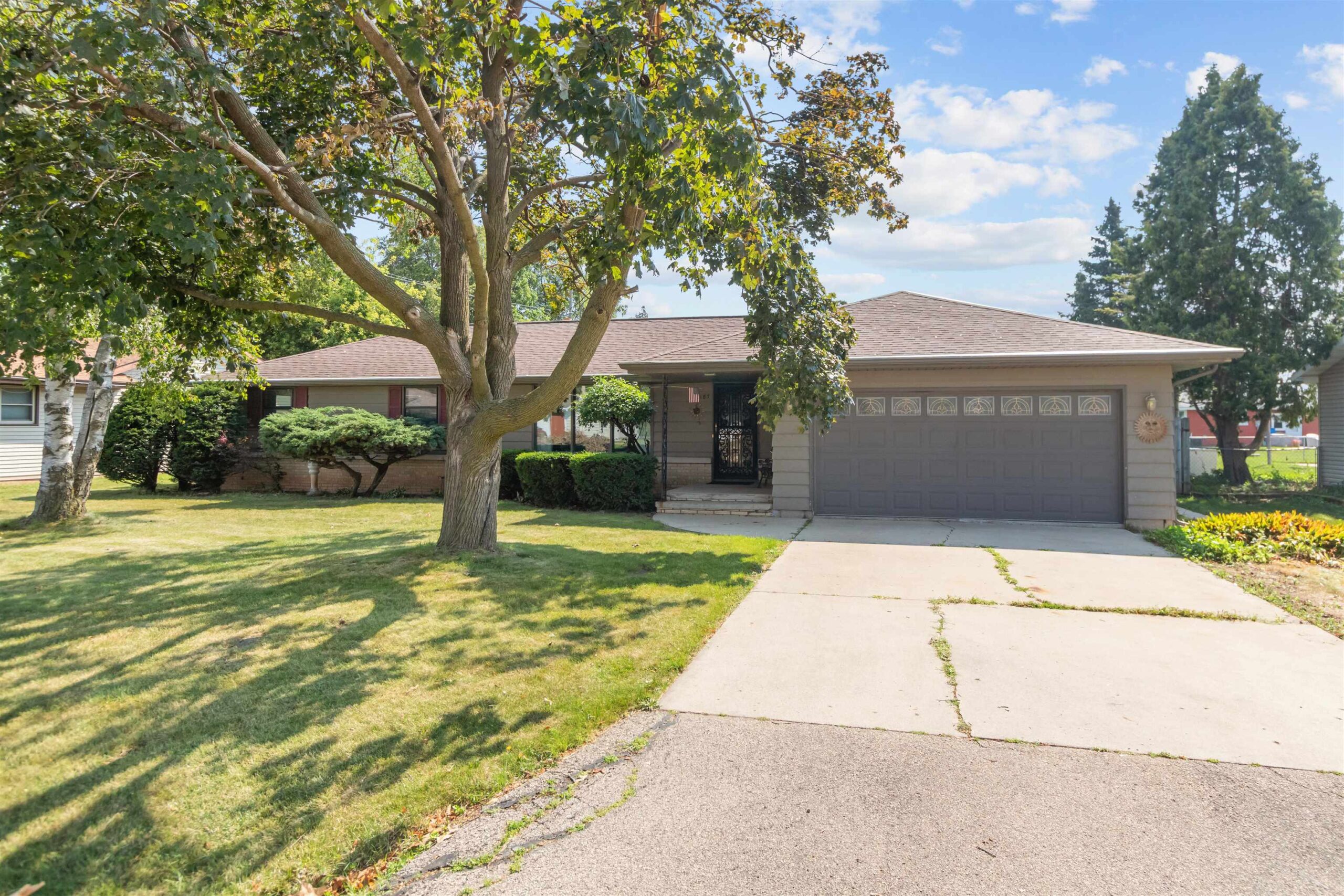 1187 LORETTA Avenue property preview photograph