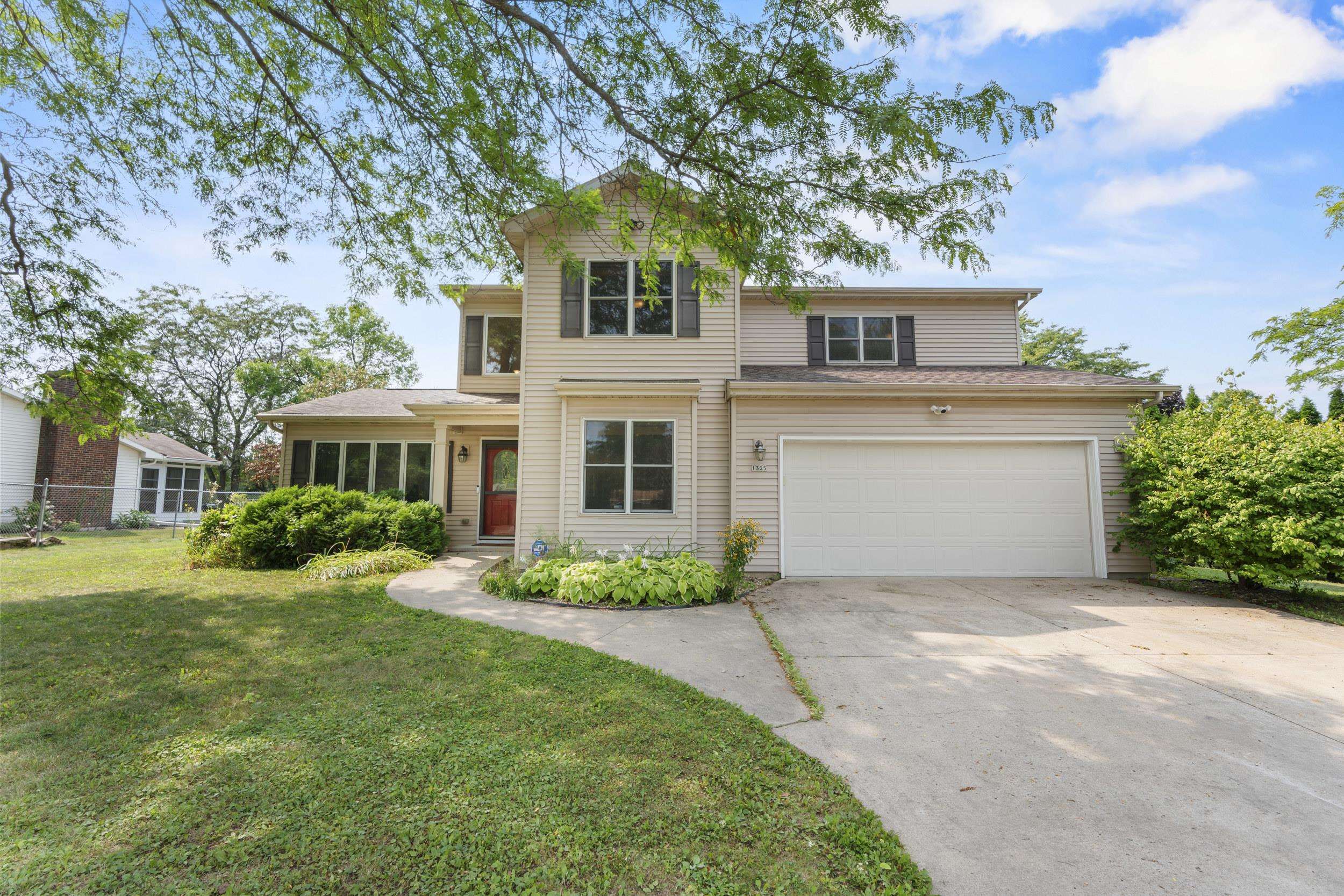 1325 S WESTHAVEN Drive property preview photograph