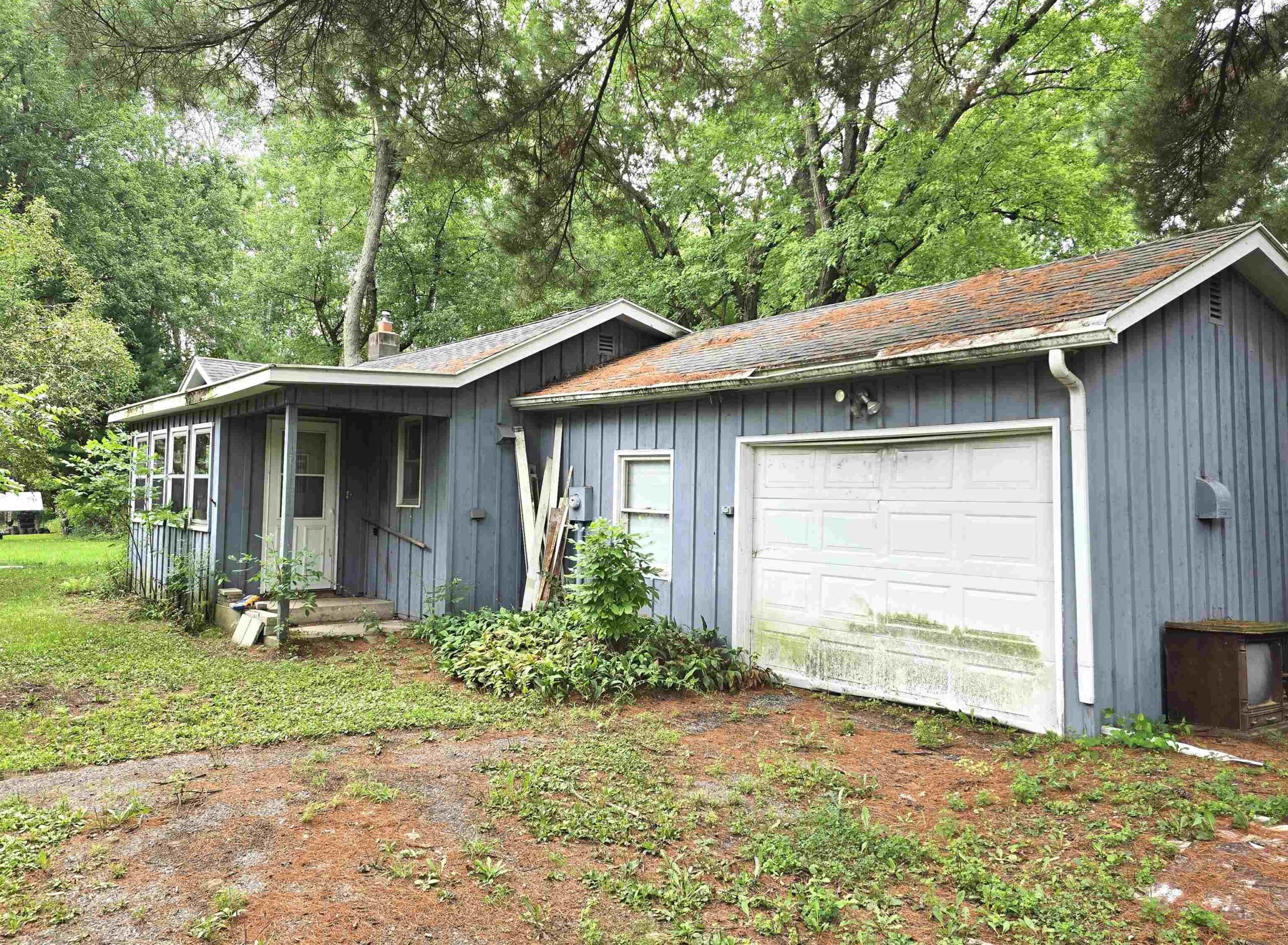 227 SPRING Street property preview photograph
