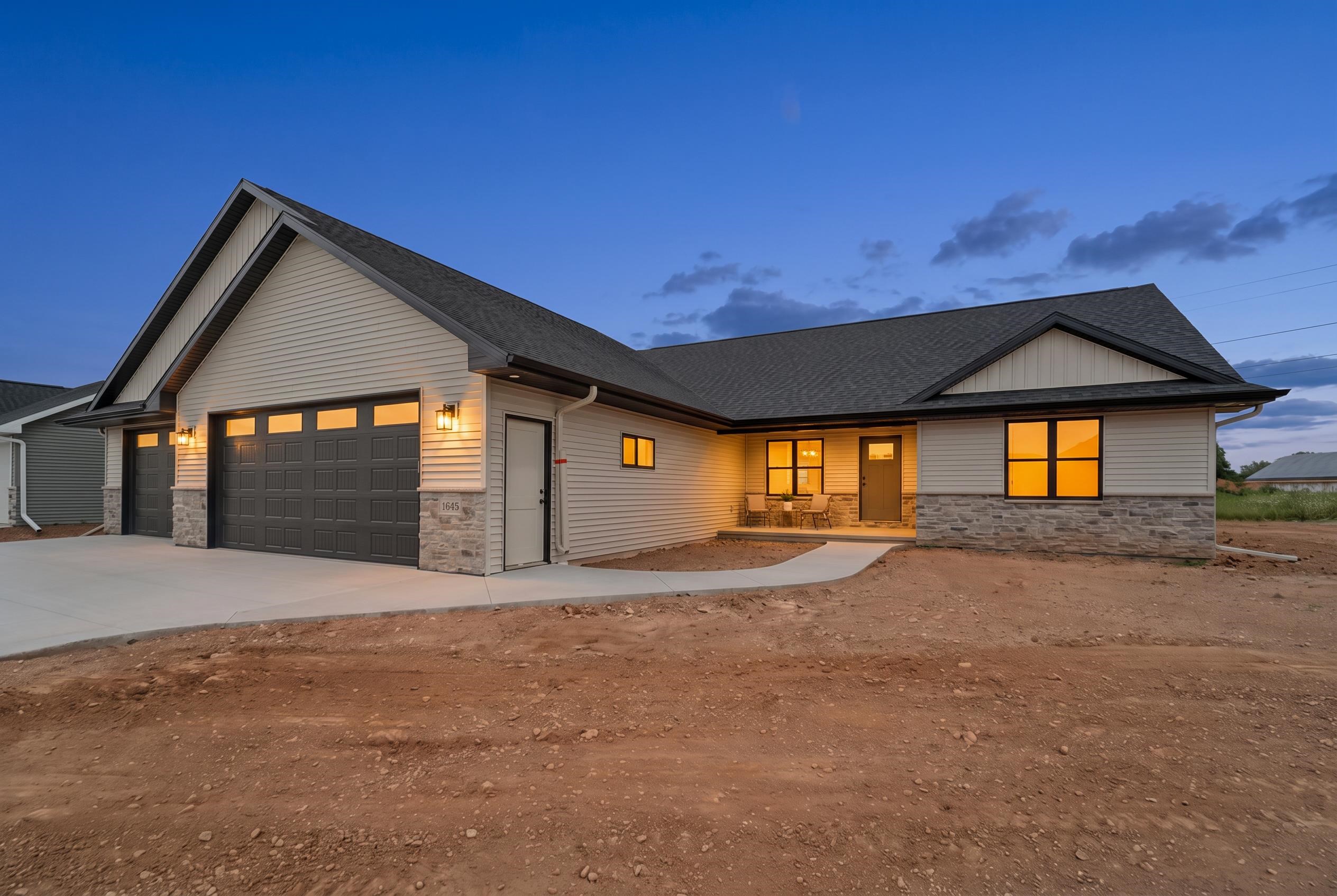 2645 CORNELL Avenue property preview photograph