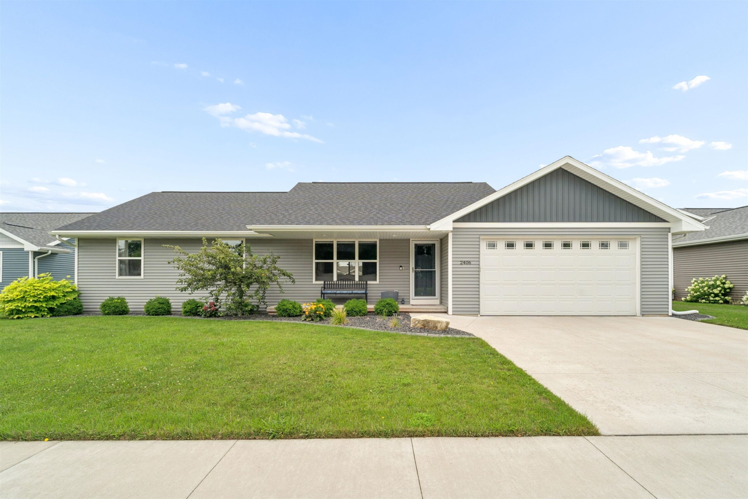 2406 HENDRICKS Avenue property preview photograph