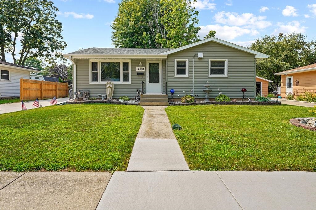 290 BREISTER Avenue property preview photograph