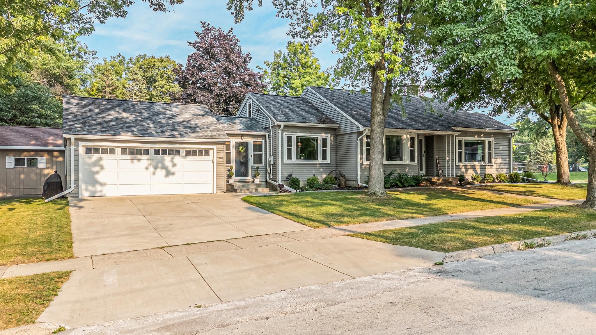 200 IDLEWILD Street property preview photograph