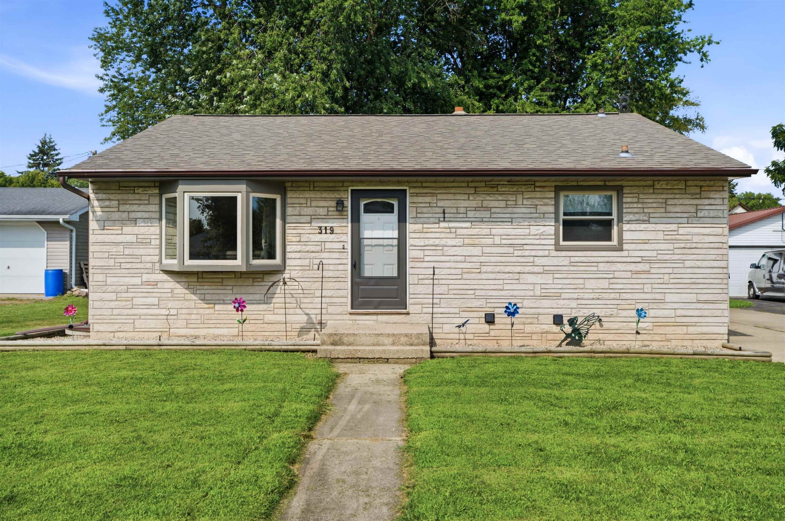 319 LIMA Street property preview photograph