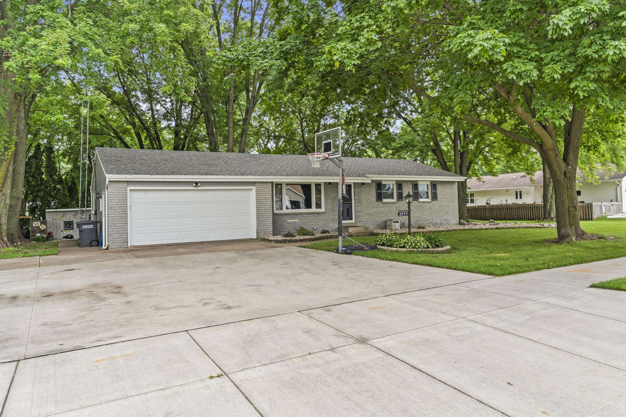 2899 W 9TH Avenue property preview photograph