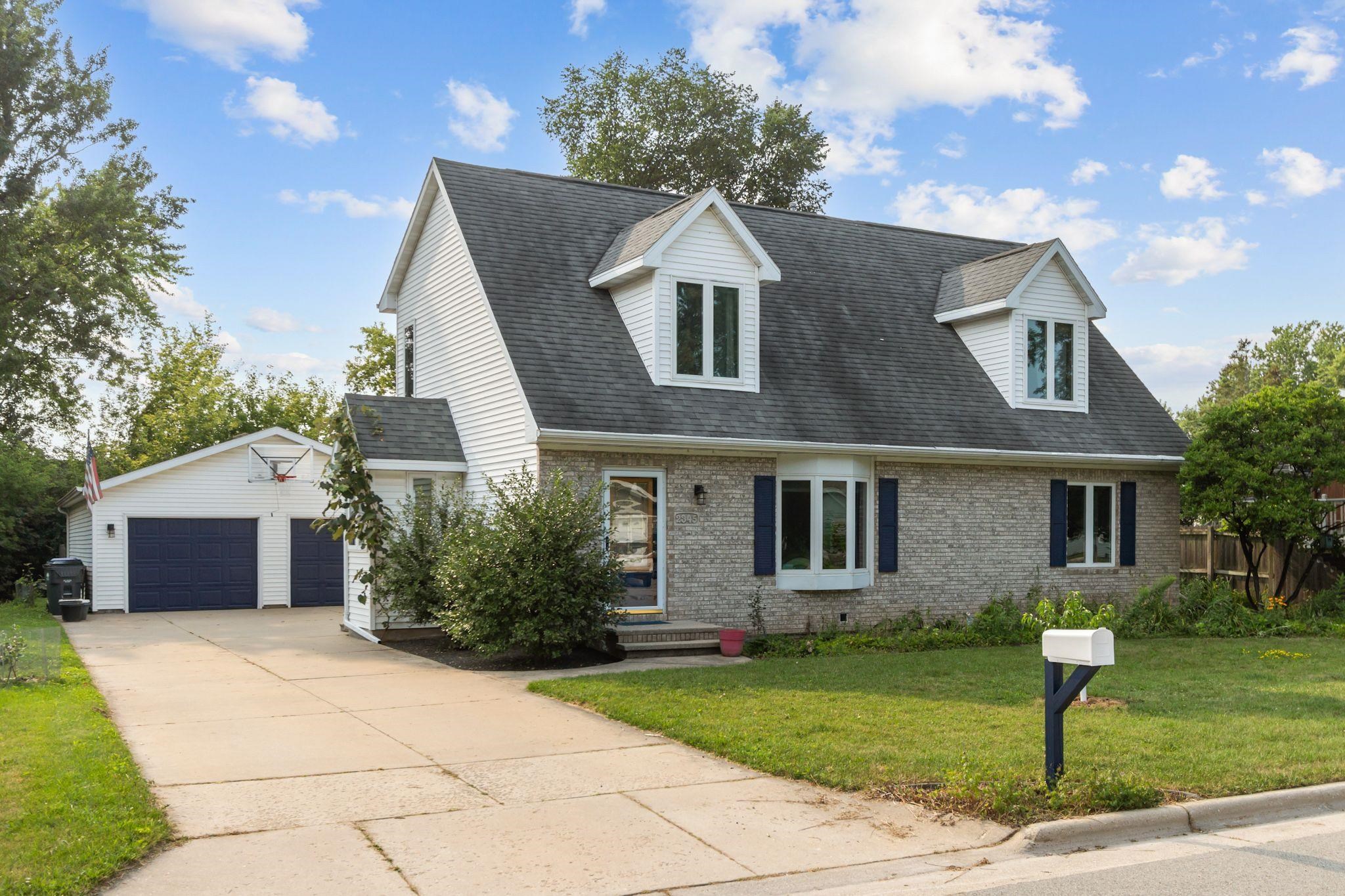 2345 BRANTWOOD Drive property preview photograph