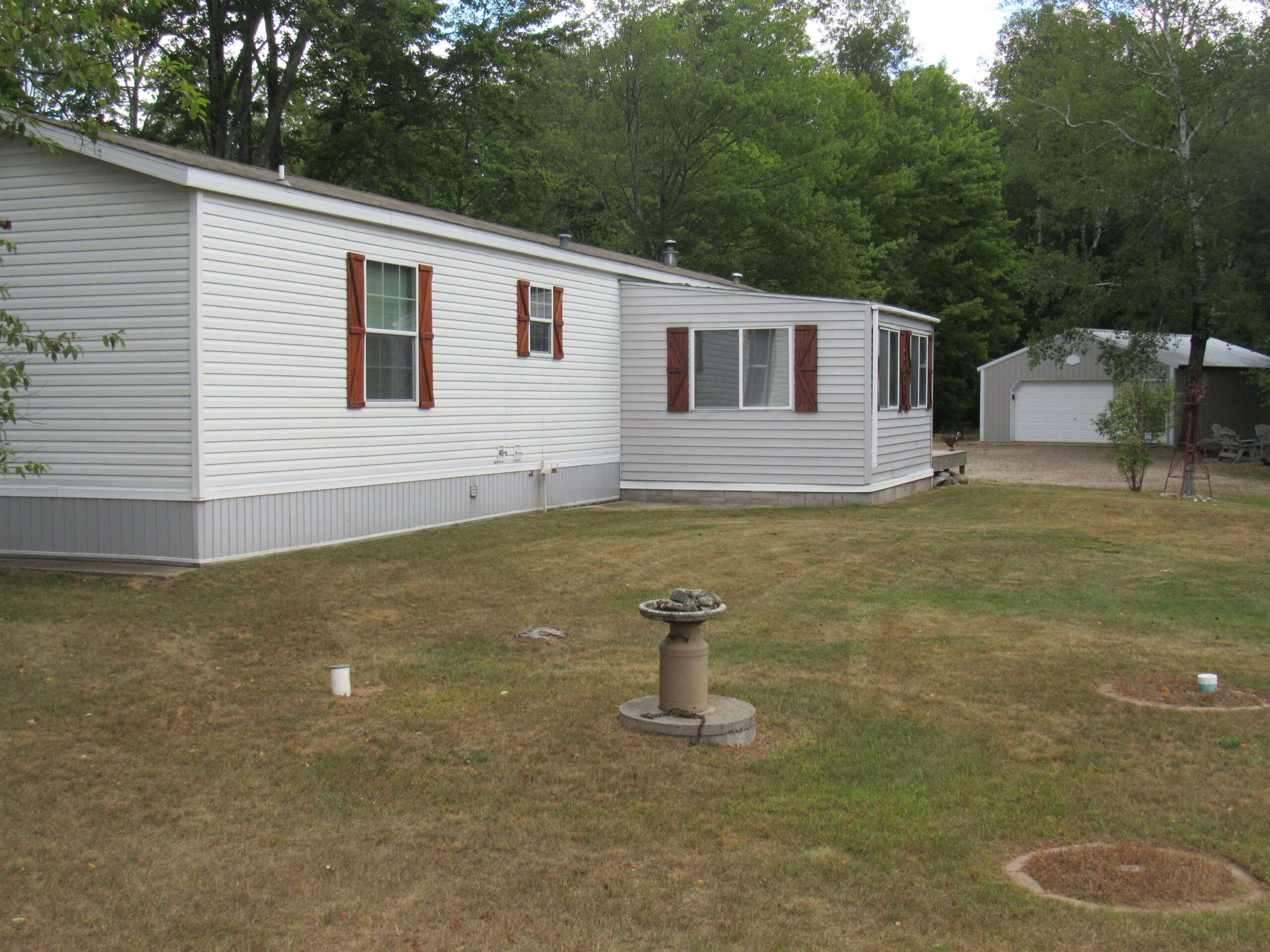W8598 BEECHER LAKE Road property preview photograph