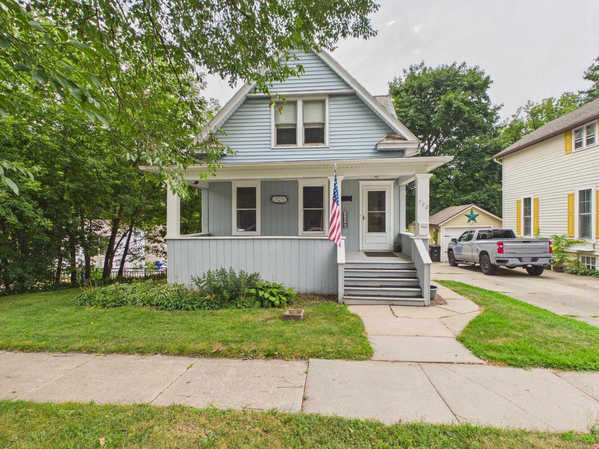 722 S STATE Street property preview photograph