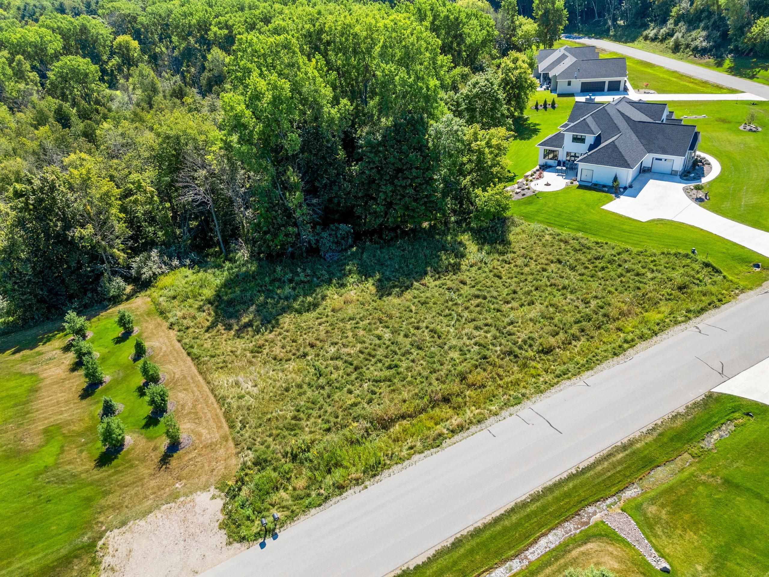 2520 BREEZEWAY BLUFF Court property preview photograph