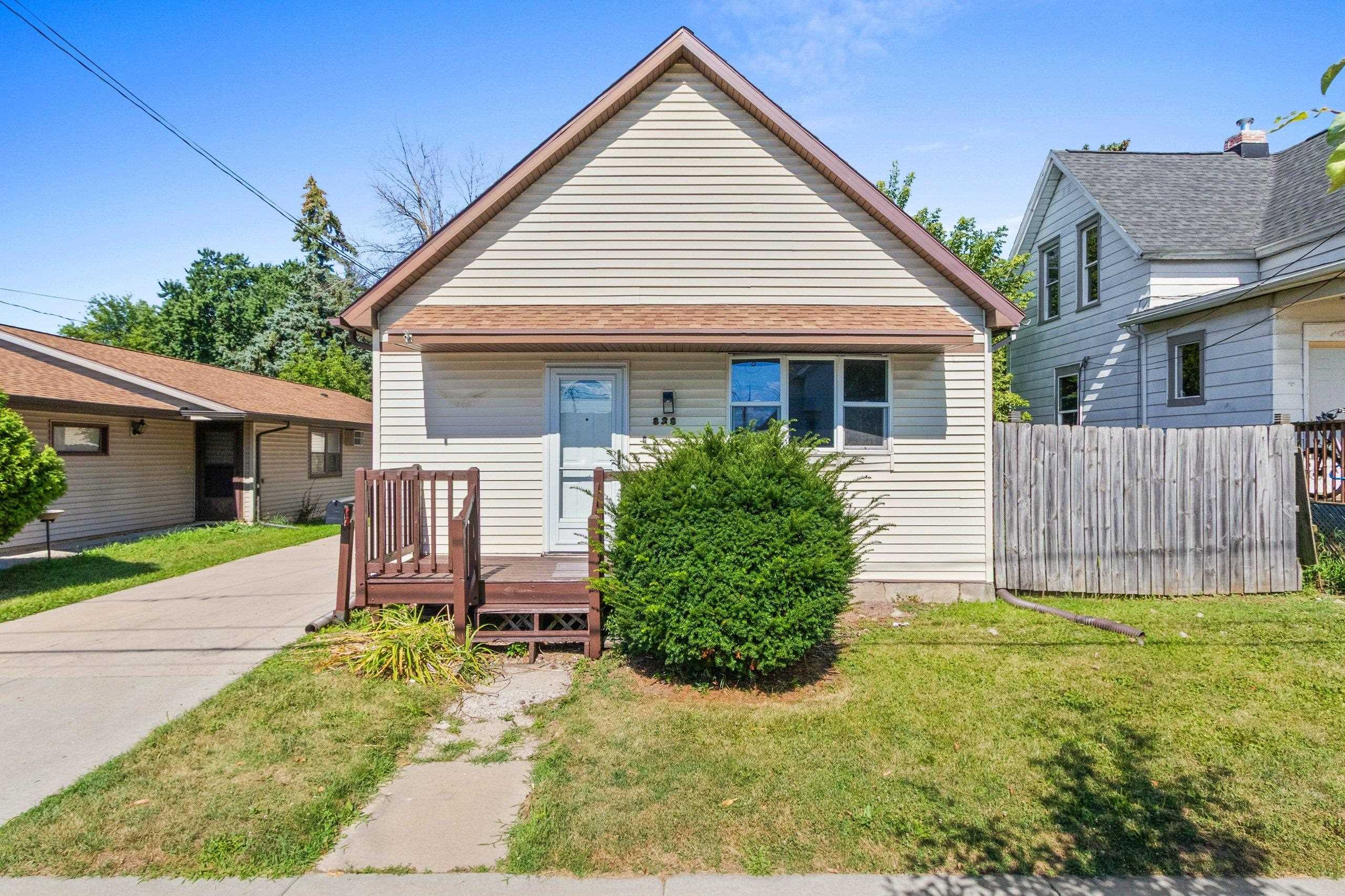 828 S CHESTNUT Avenue property preview photograph