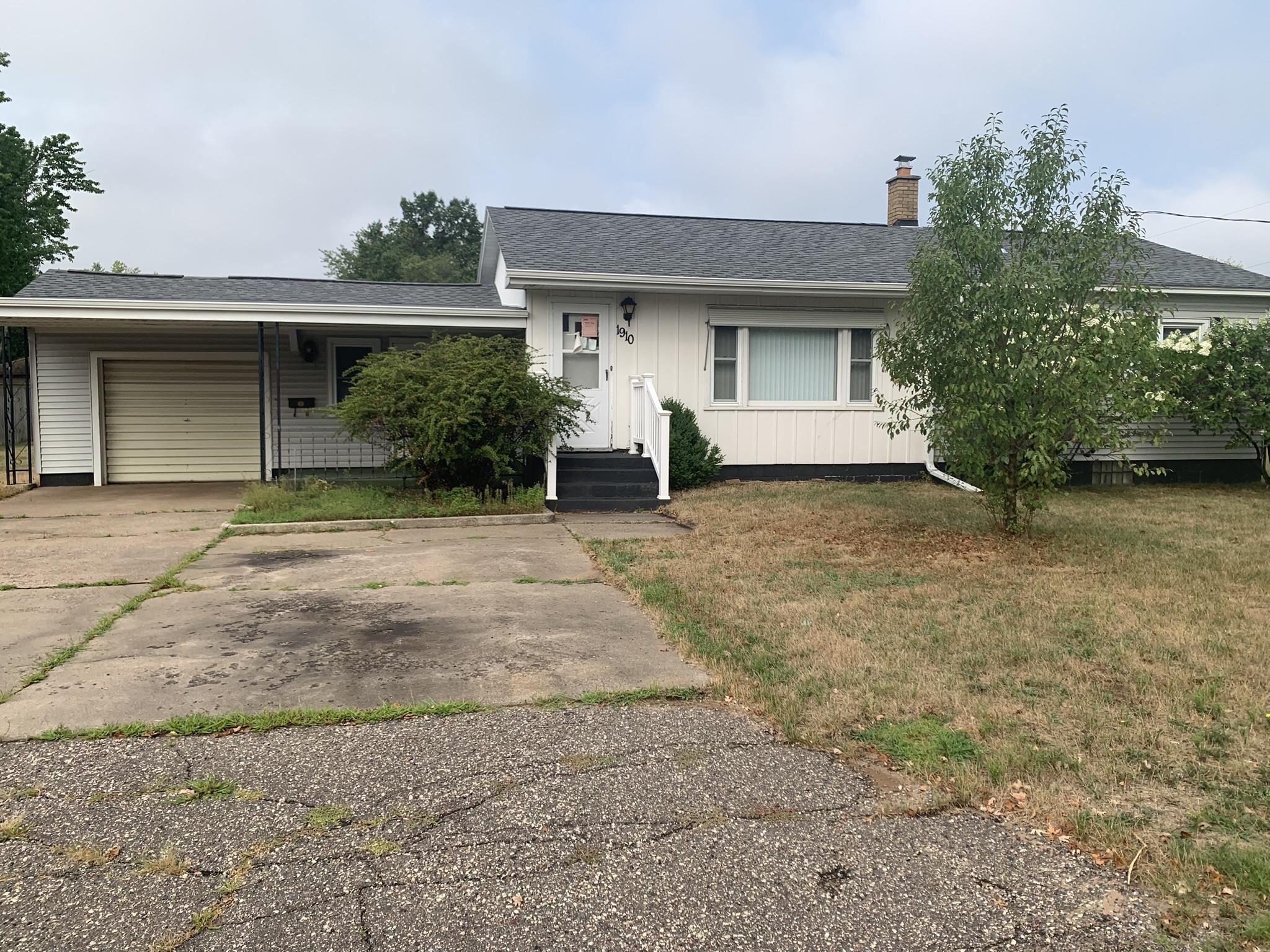 1910 RAPIDS Street property preview photograph