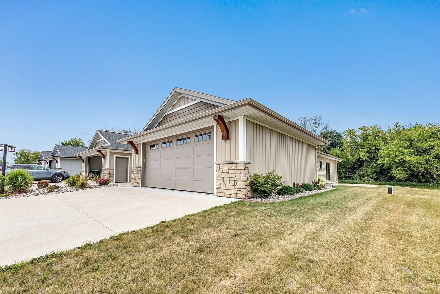 2765 COUNTY ROAD EE property preview photograph