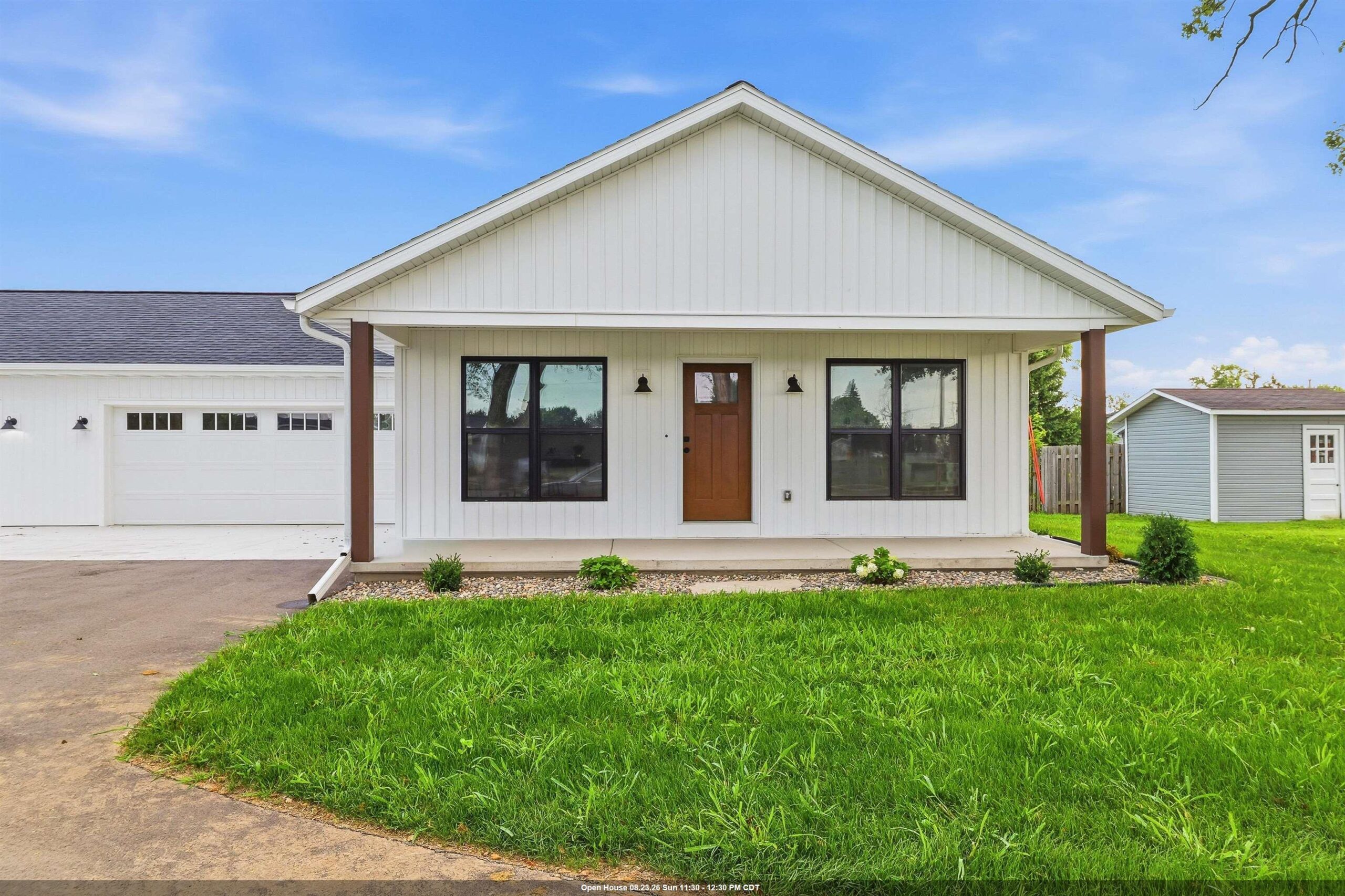 W5311 E PIONEER Road property preview photograph