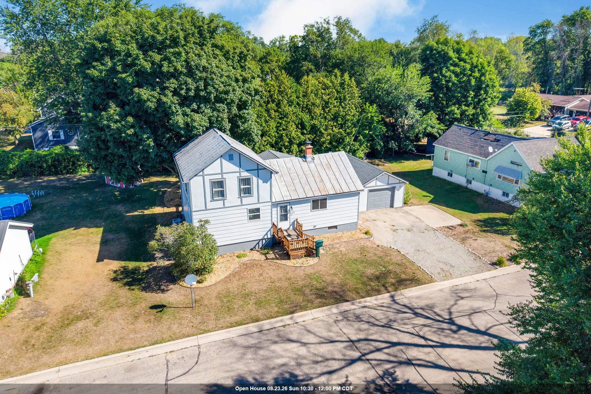 617 4TH Street property preview photograph