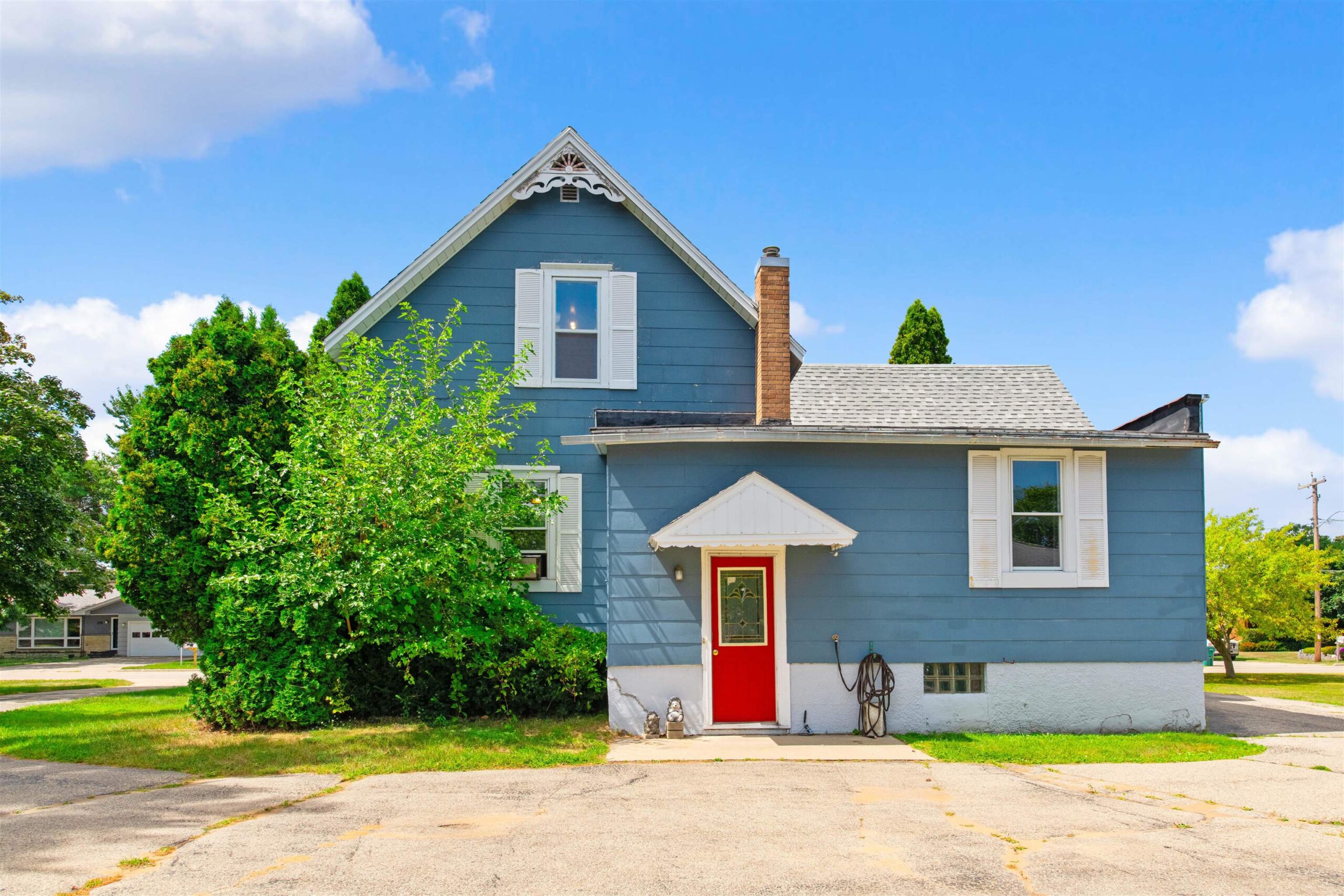 2706 SHORE Drive property preview photograph