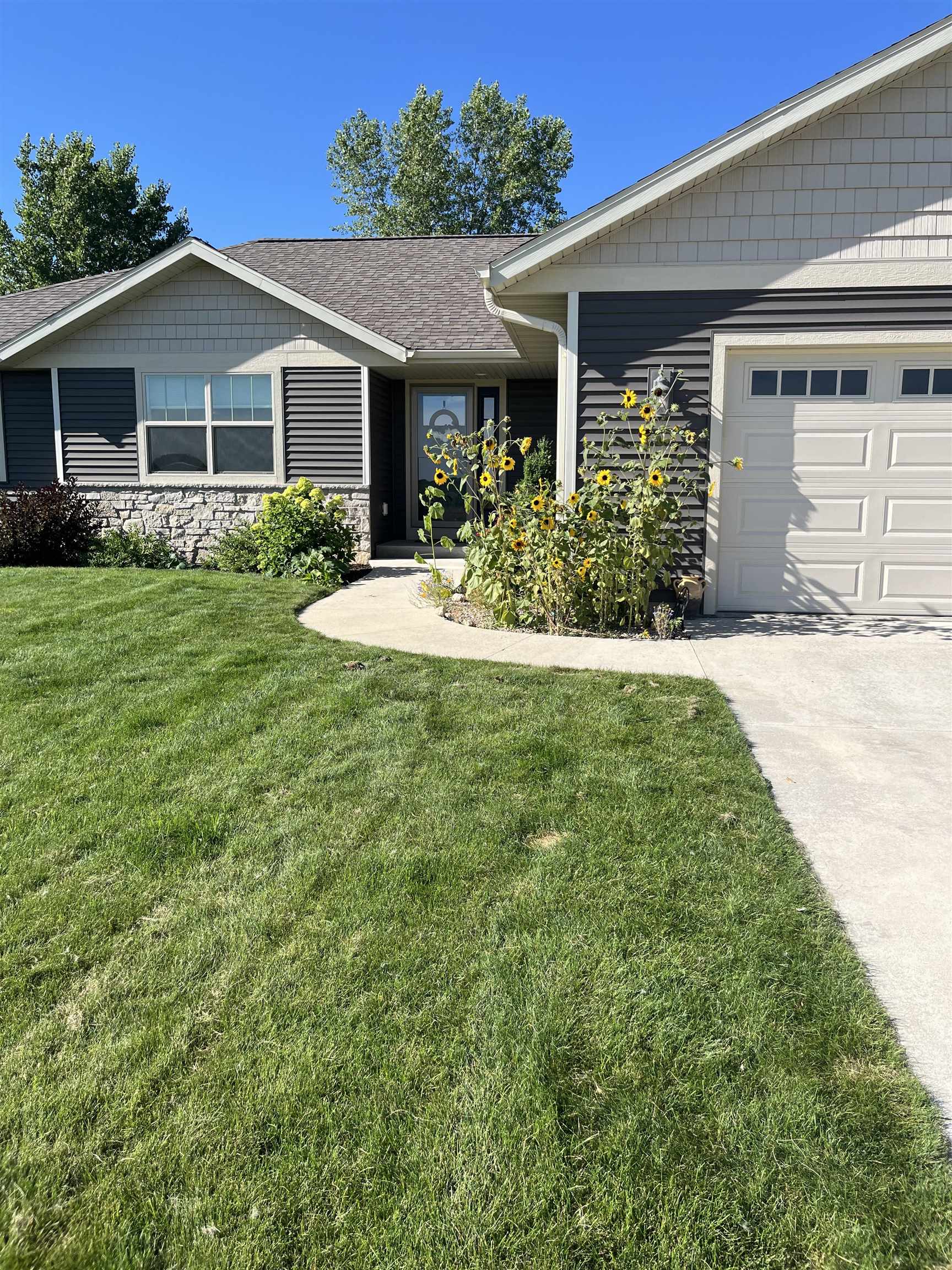 3004 STAHL Road property preview photograph