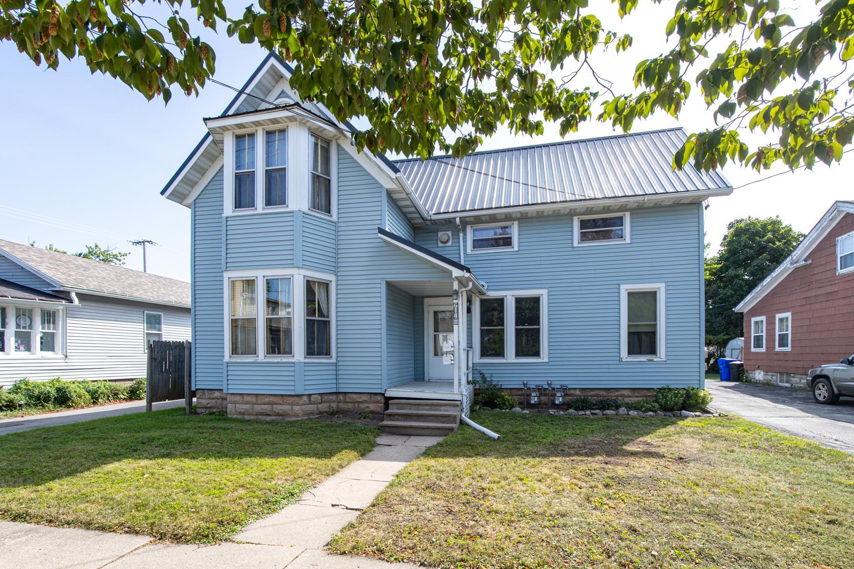 614 N SUPERIOR Street property preview photograph