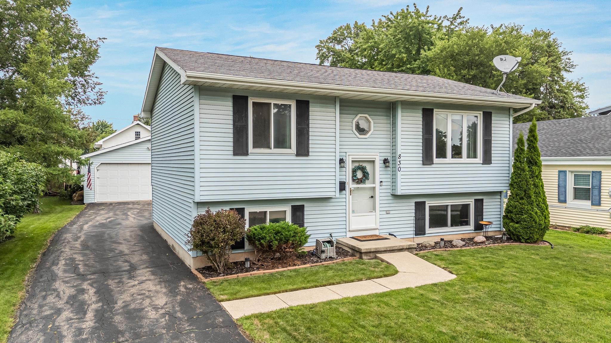 830 OSBORN Avenue property preview photograph