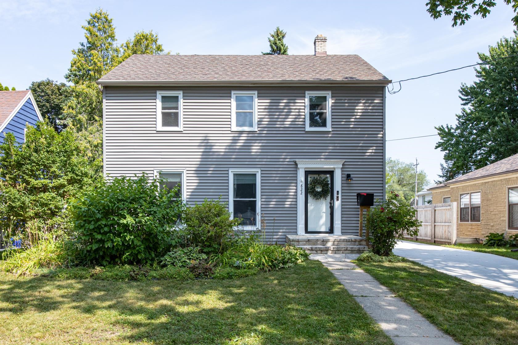 822 W 3RD Street property preview photograph