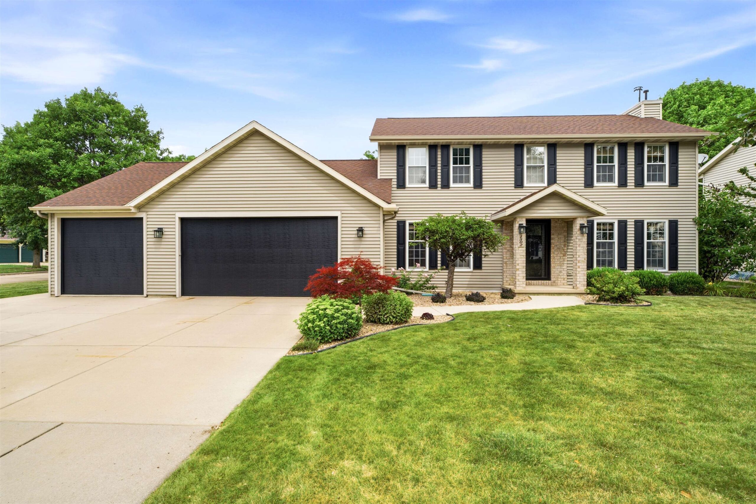1502 E CRANBERRY Drive property preview photograph
