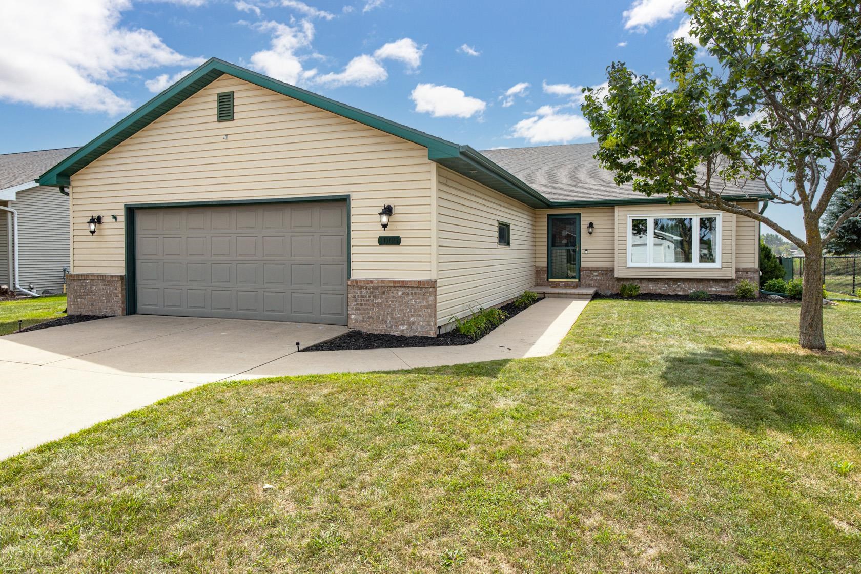 1005 FREEDOM Avenue property preview photograph