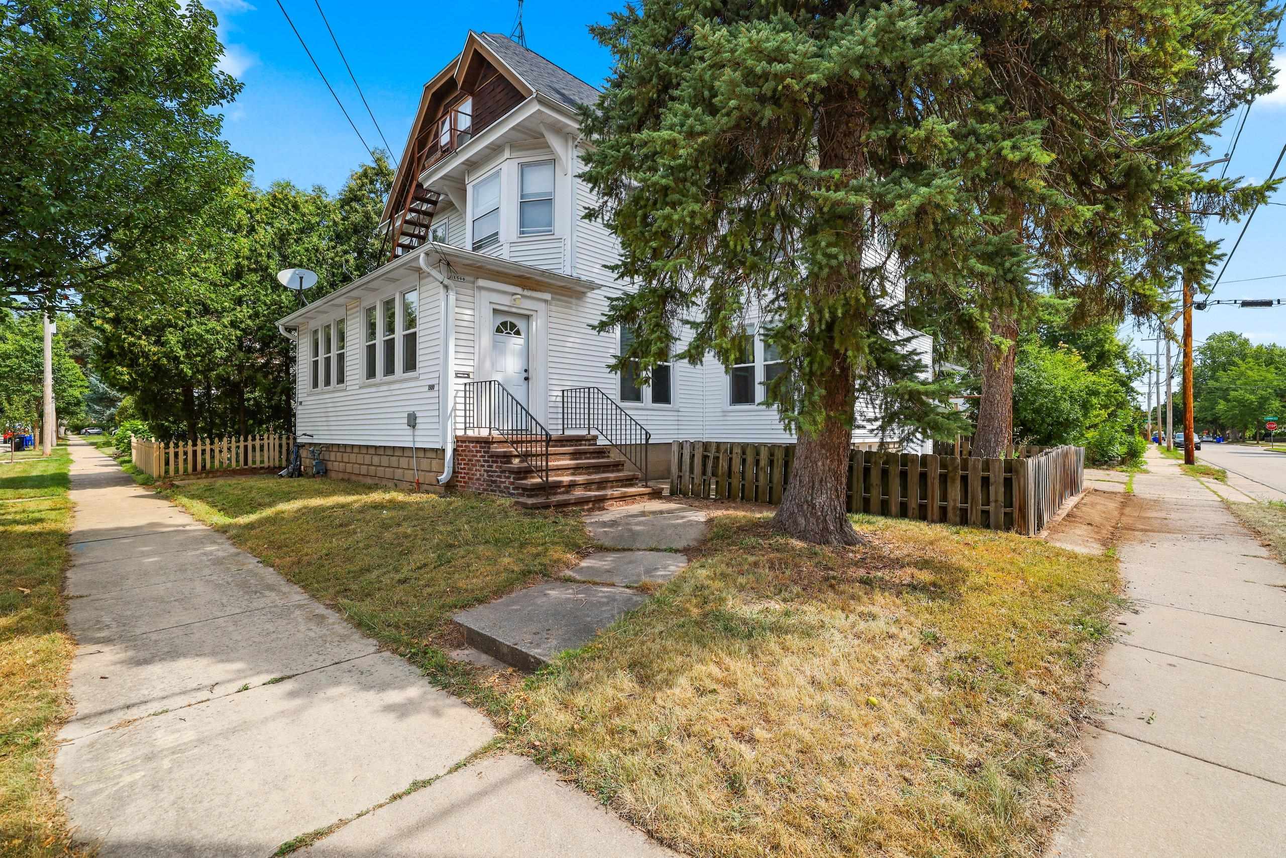 1500 N APPLETON Street property preview photograph