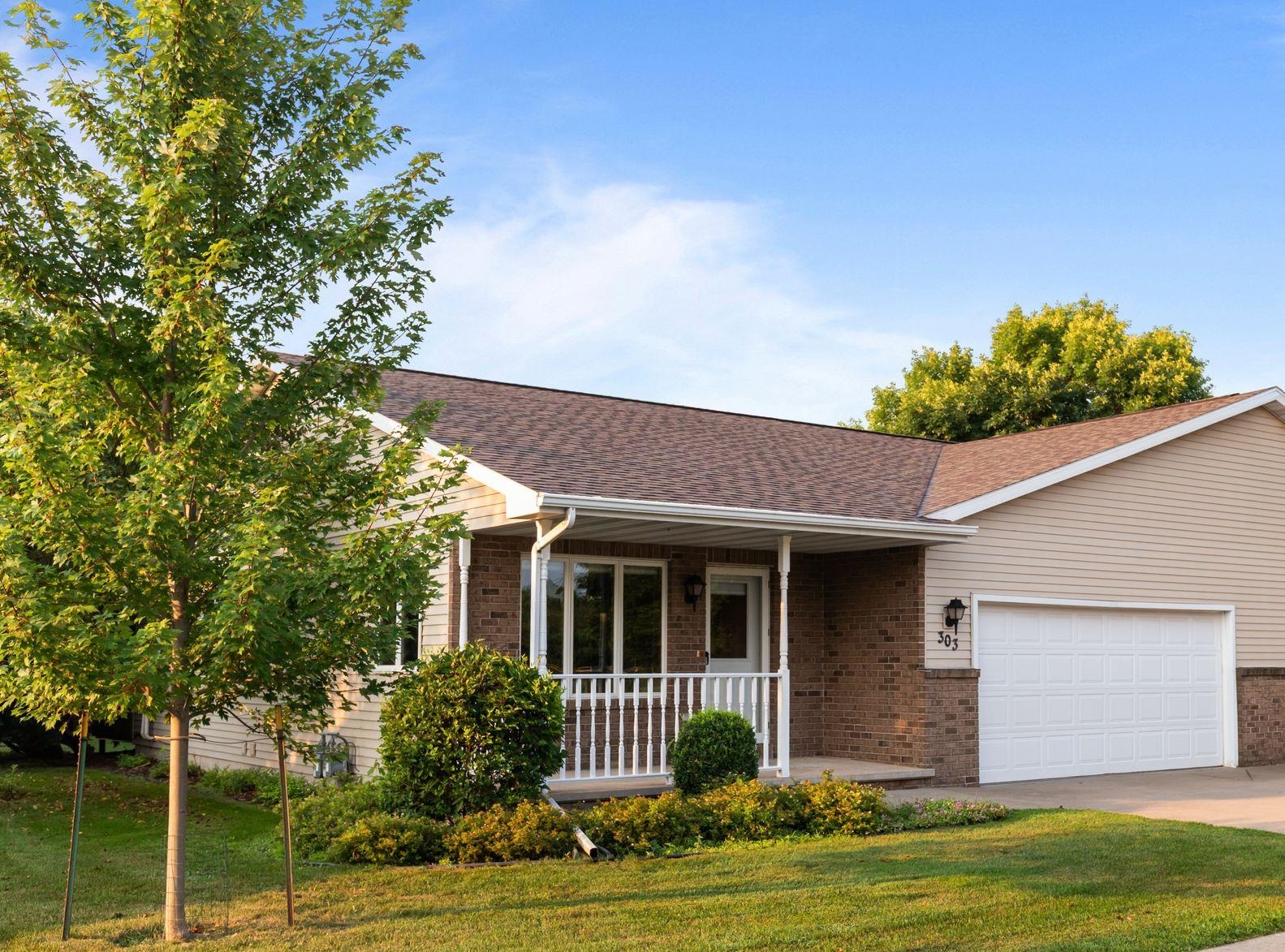 303 PARKVIEW Lane property preview photograph
