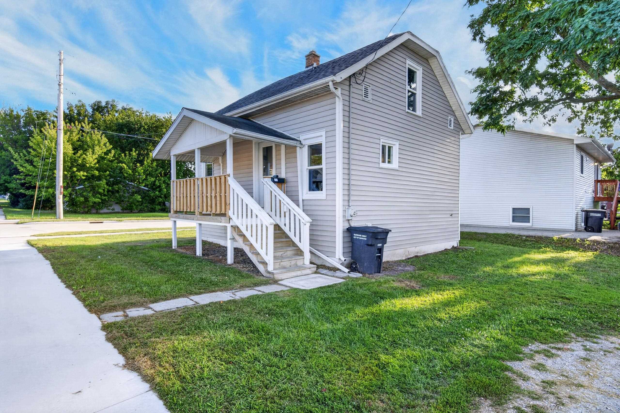 400 W 7TH Avenue property preview photograph
