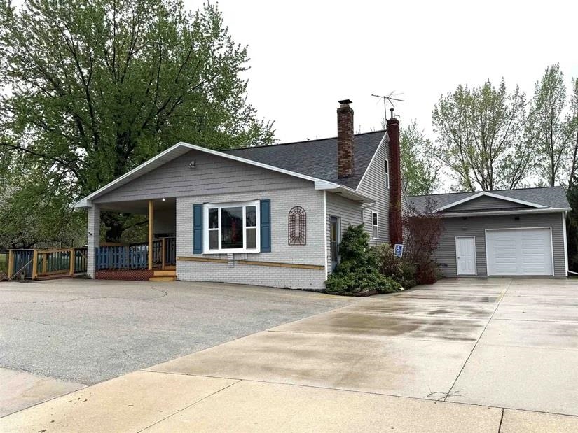 2654 CONTINENTAL Drive property preview photograph